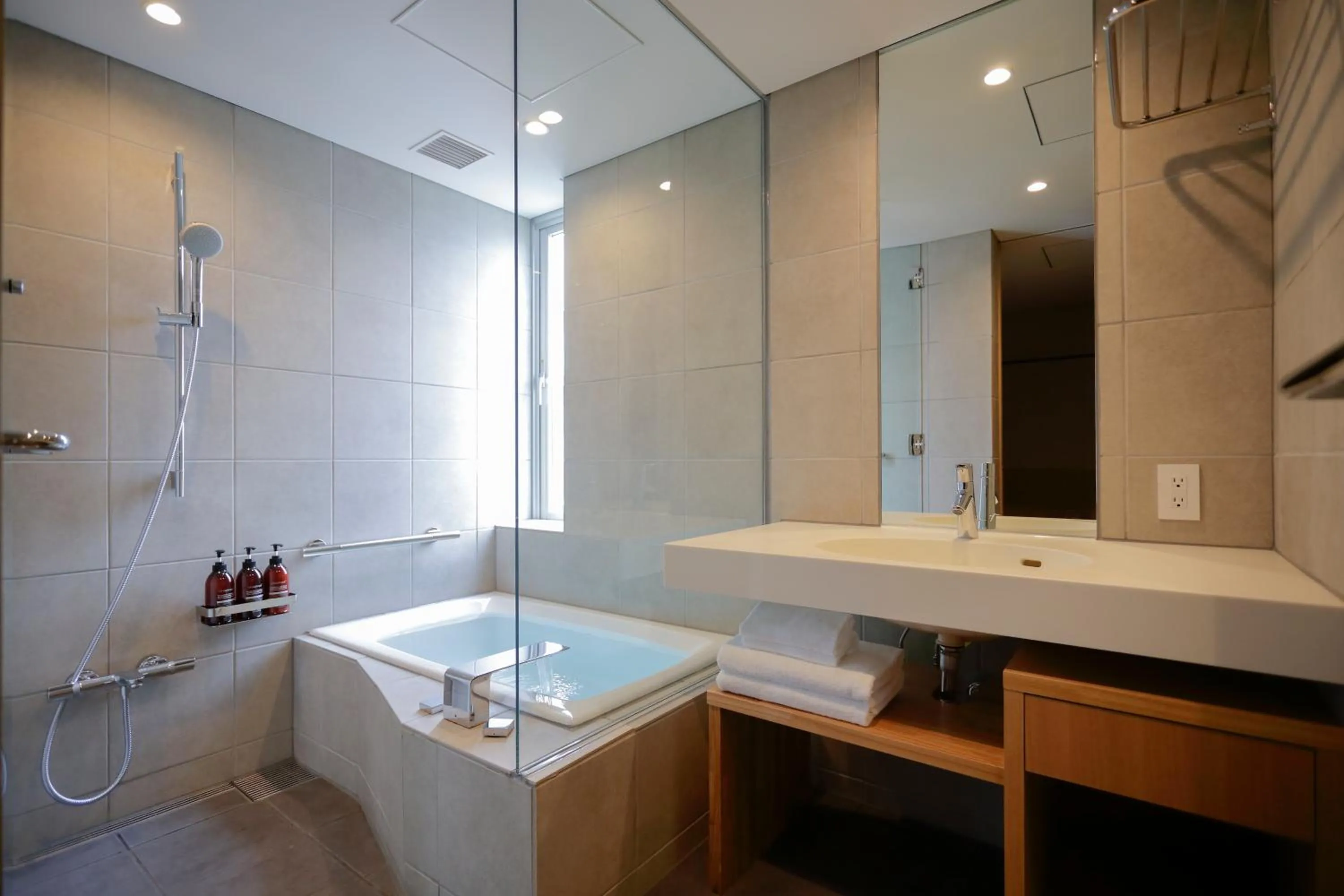 Bathroom in Kaminarimon Ryokan