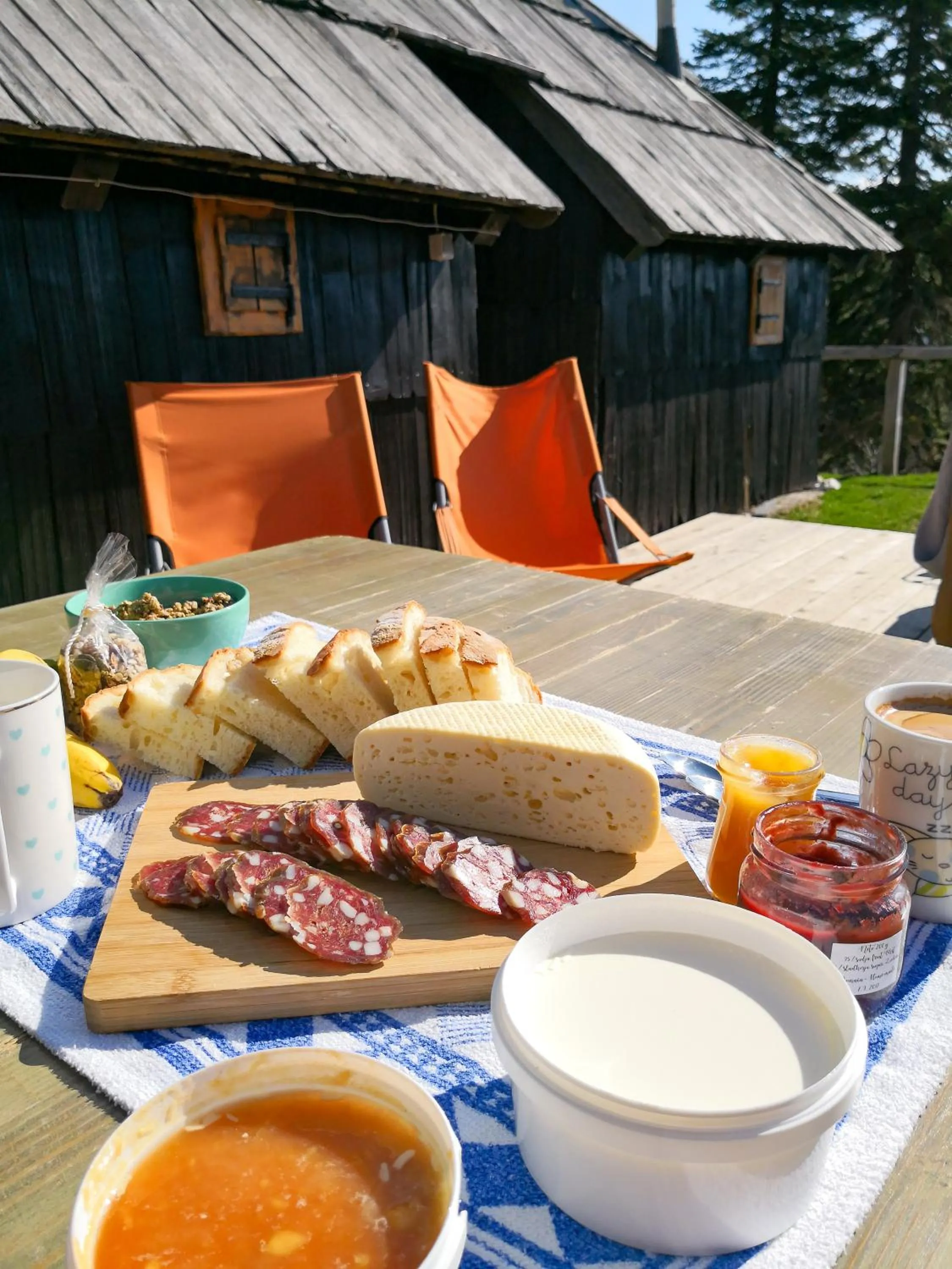 Patio in Koča Bistra - Velika planina