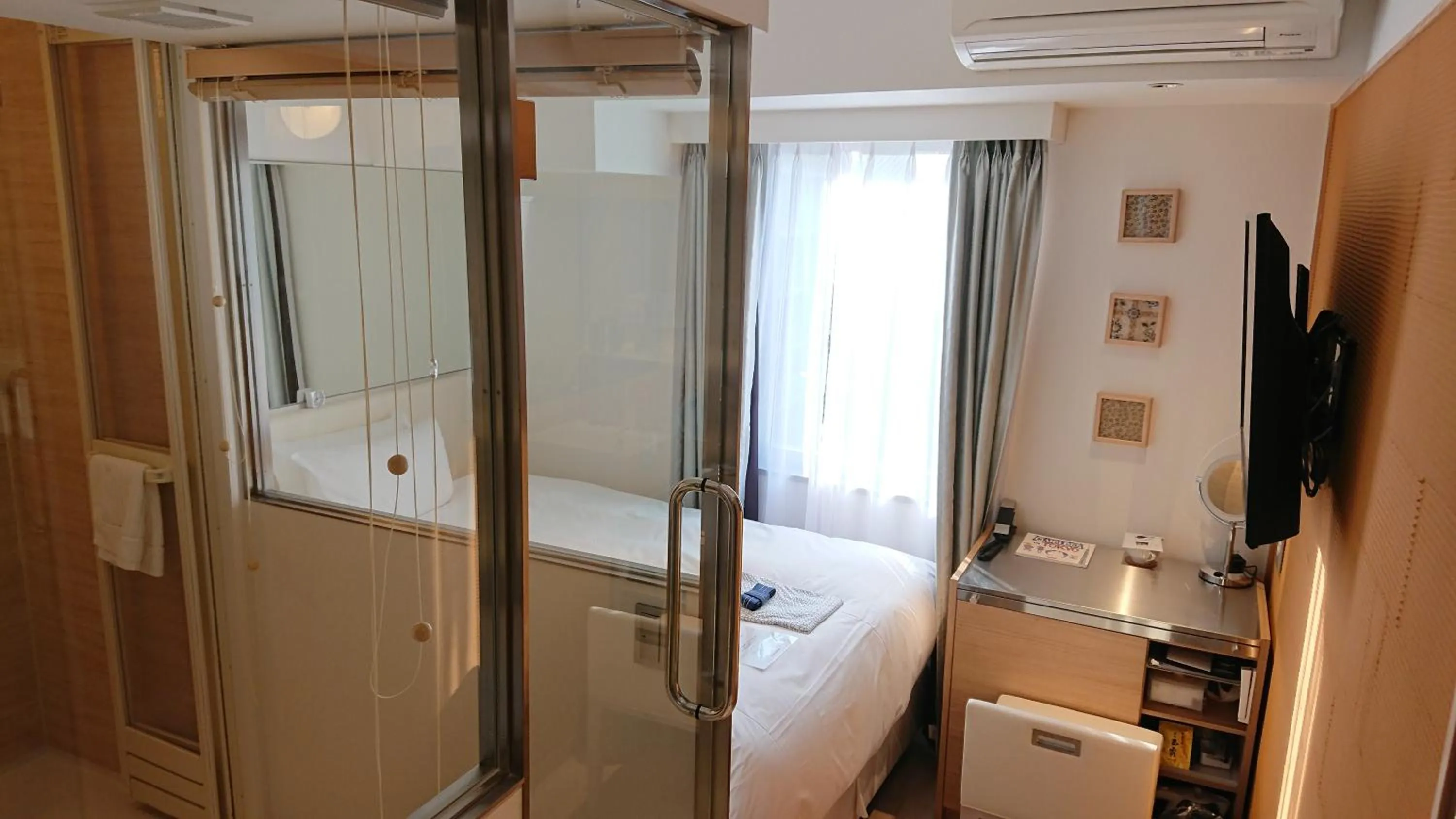 Bed in EN Hotel Shibuya