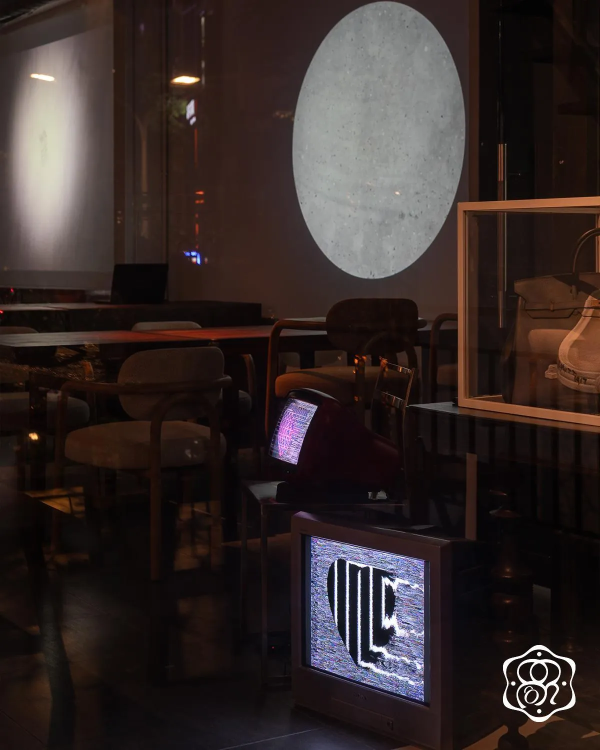 Restaurant/places to eat in Amanaki Saigon Boutique Hotel