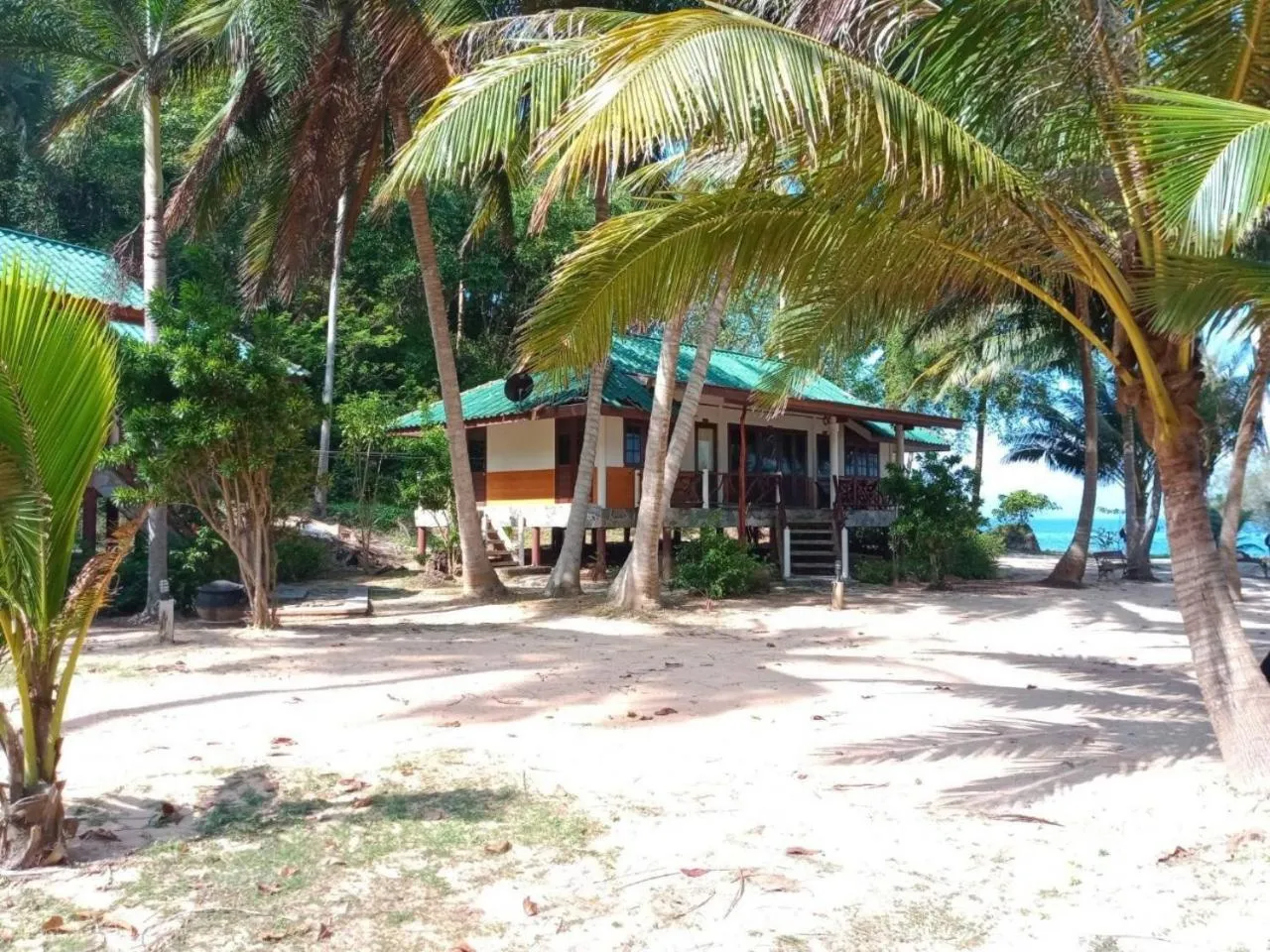 Koh Talu Island Resort