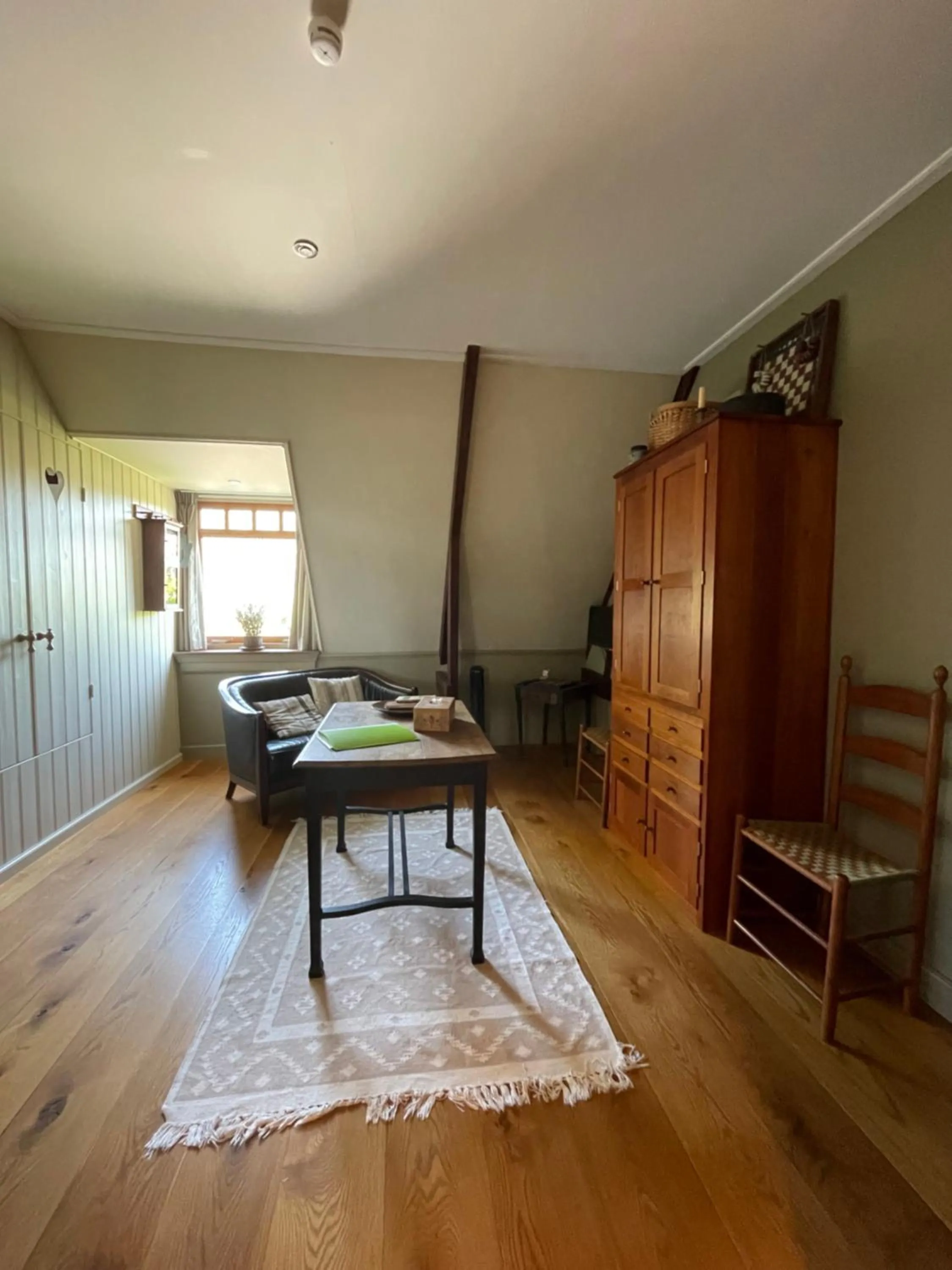 Gastenkamer Boven-Langs