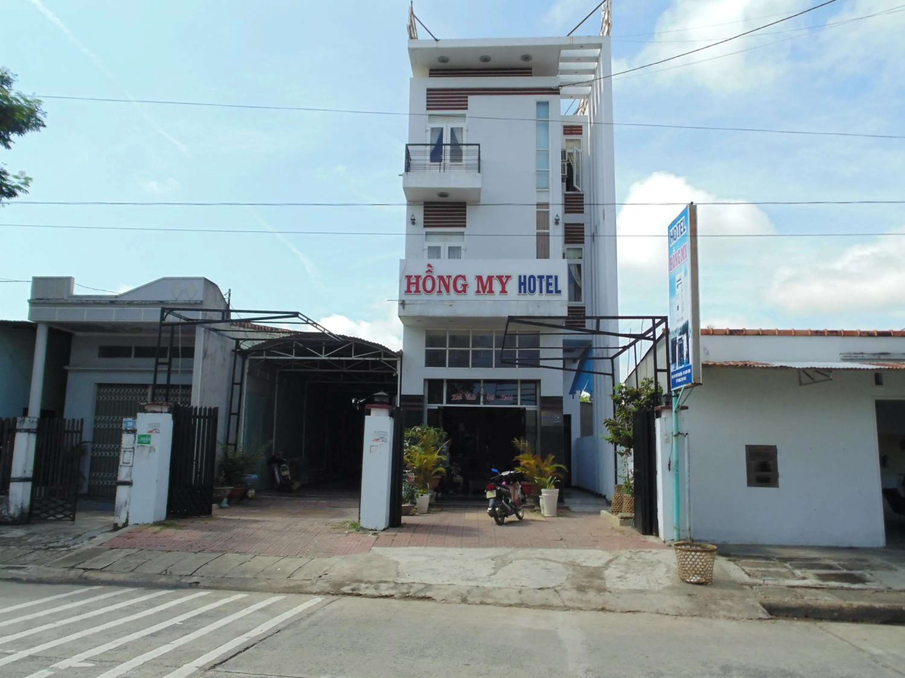 Property building in Hong My Hotel