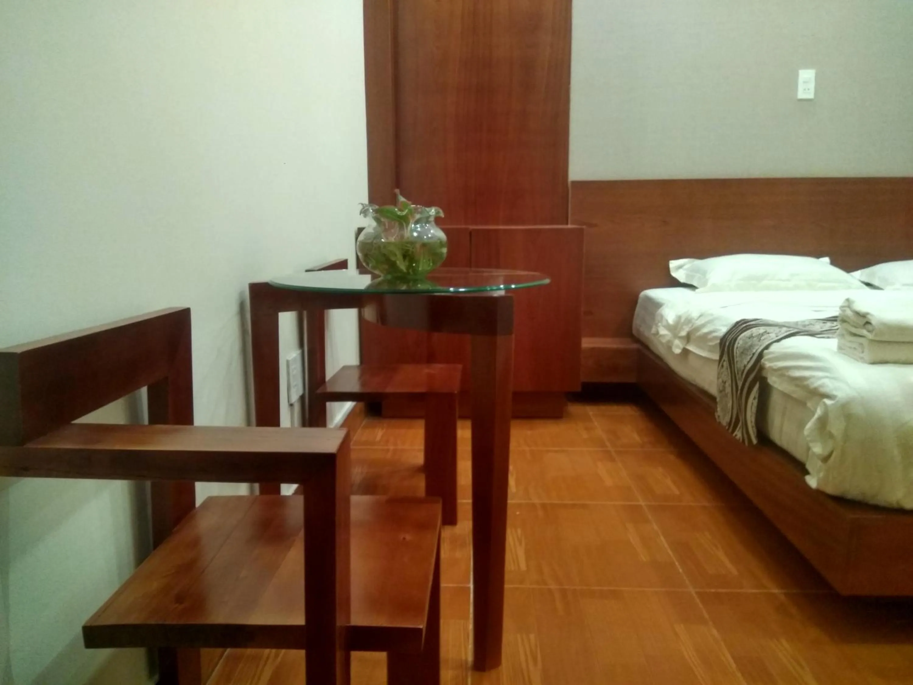 Photo of the whole room, Bed in Hong My Hotel