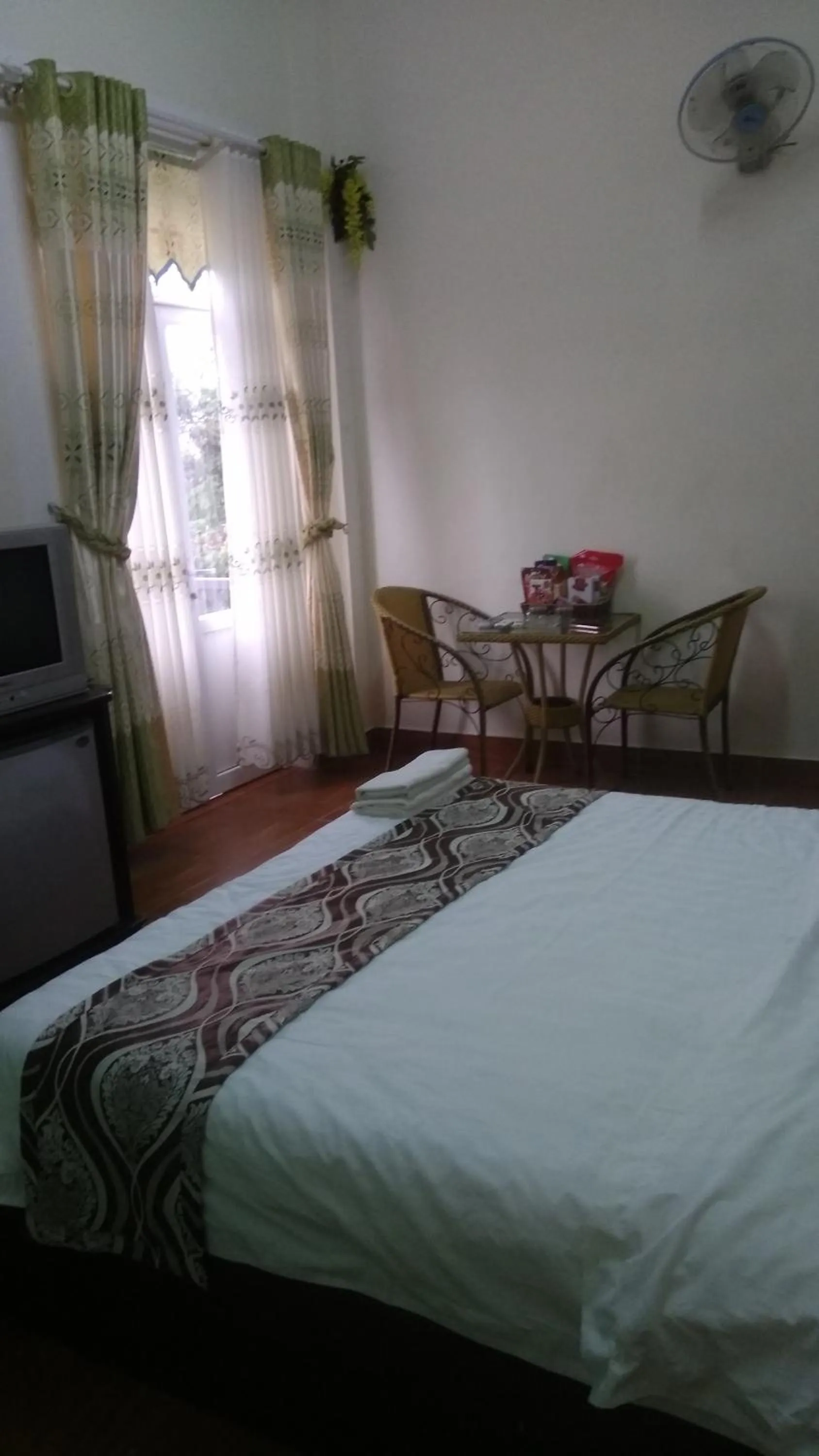 Photo of the whole room, Bed in Hong My Hotel