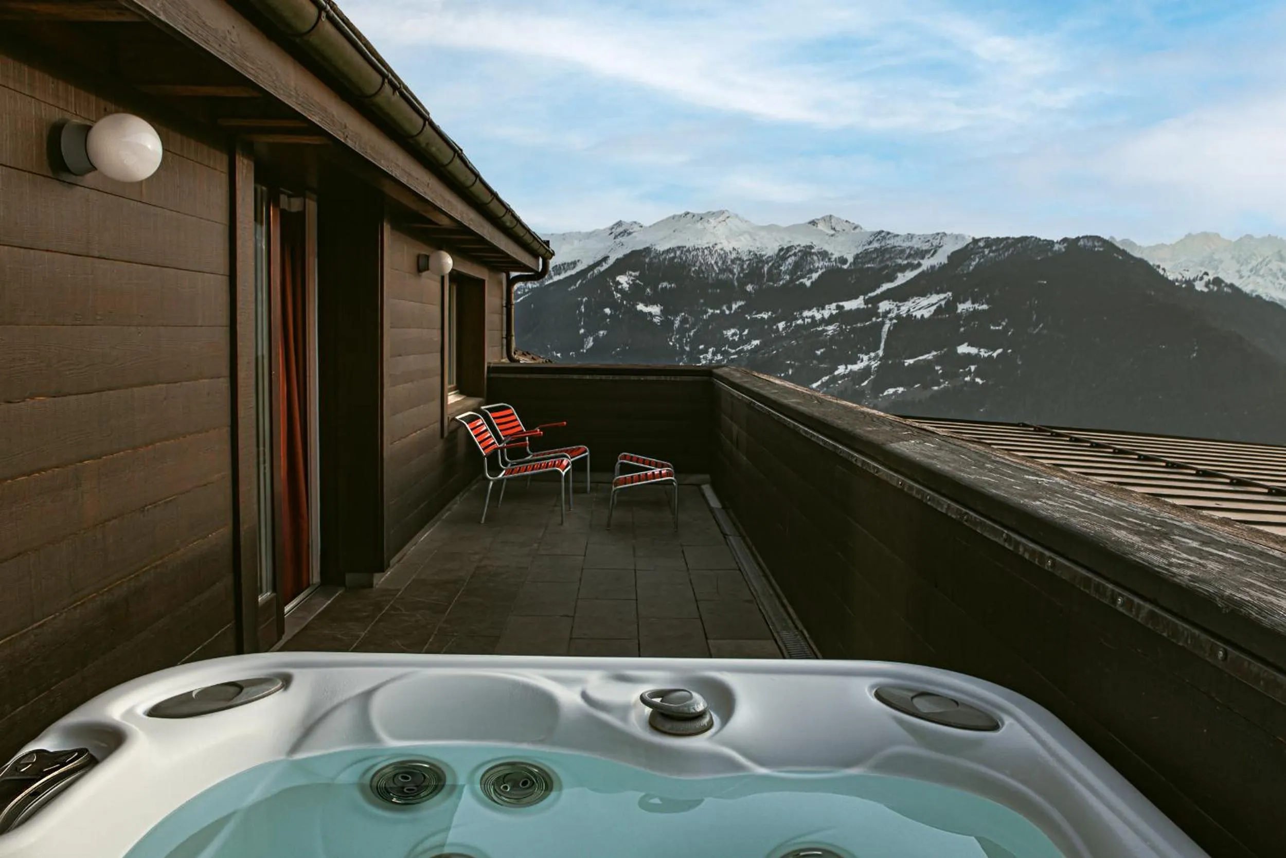 Mountain view in Experimental Chalet