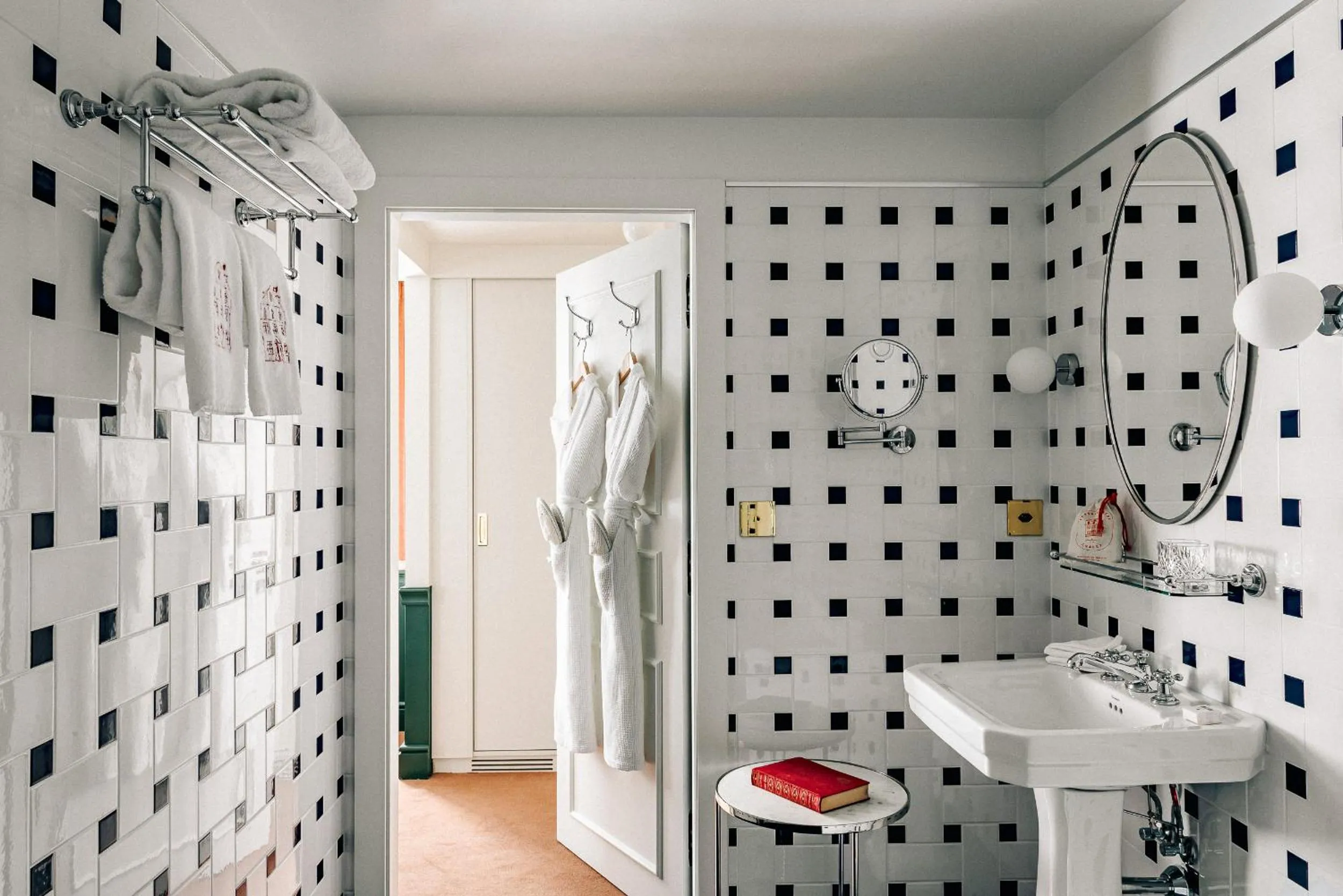 Bathroom in Experimental Chalet