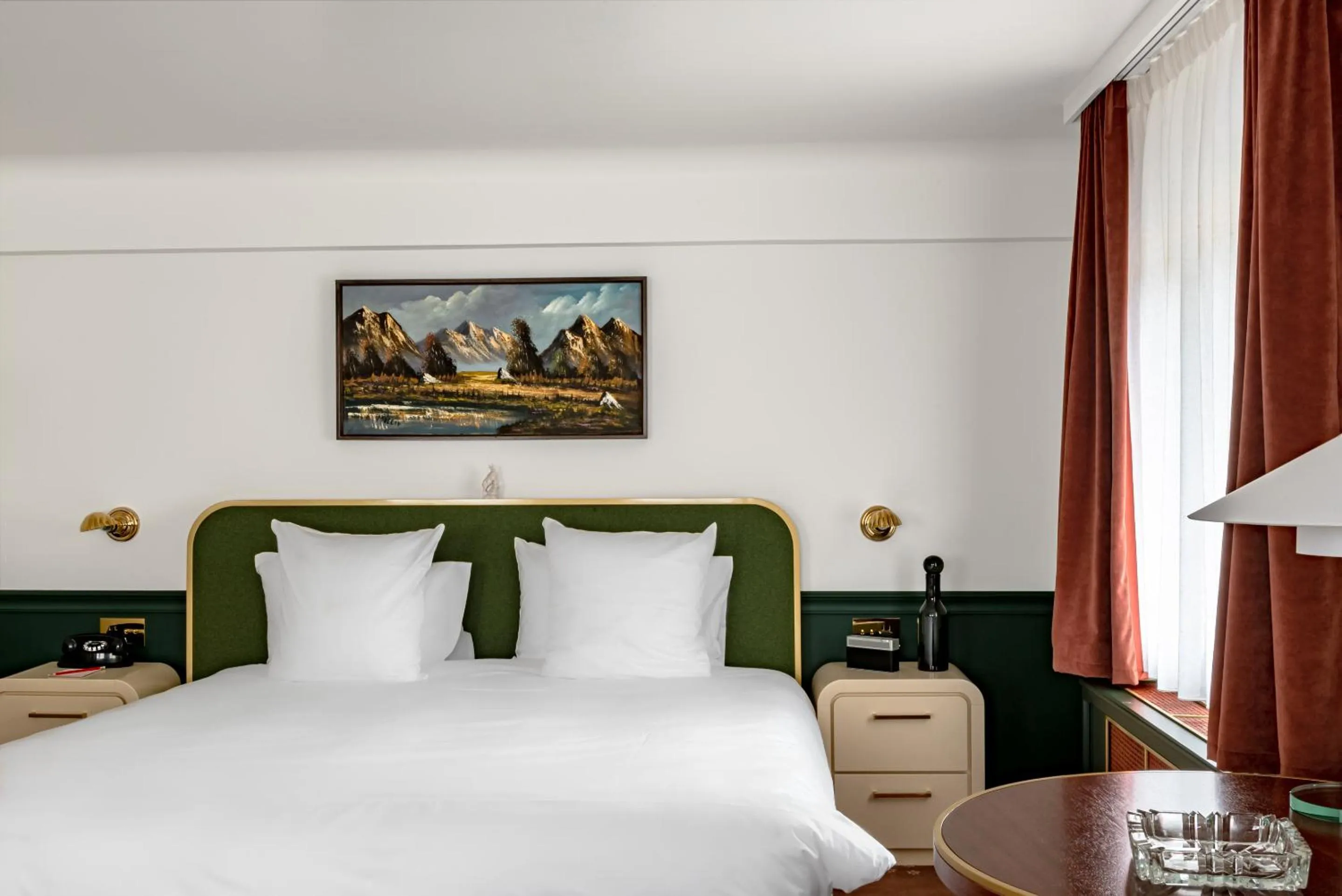 Bedroom, Bed in Experimental Chalet