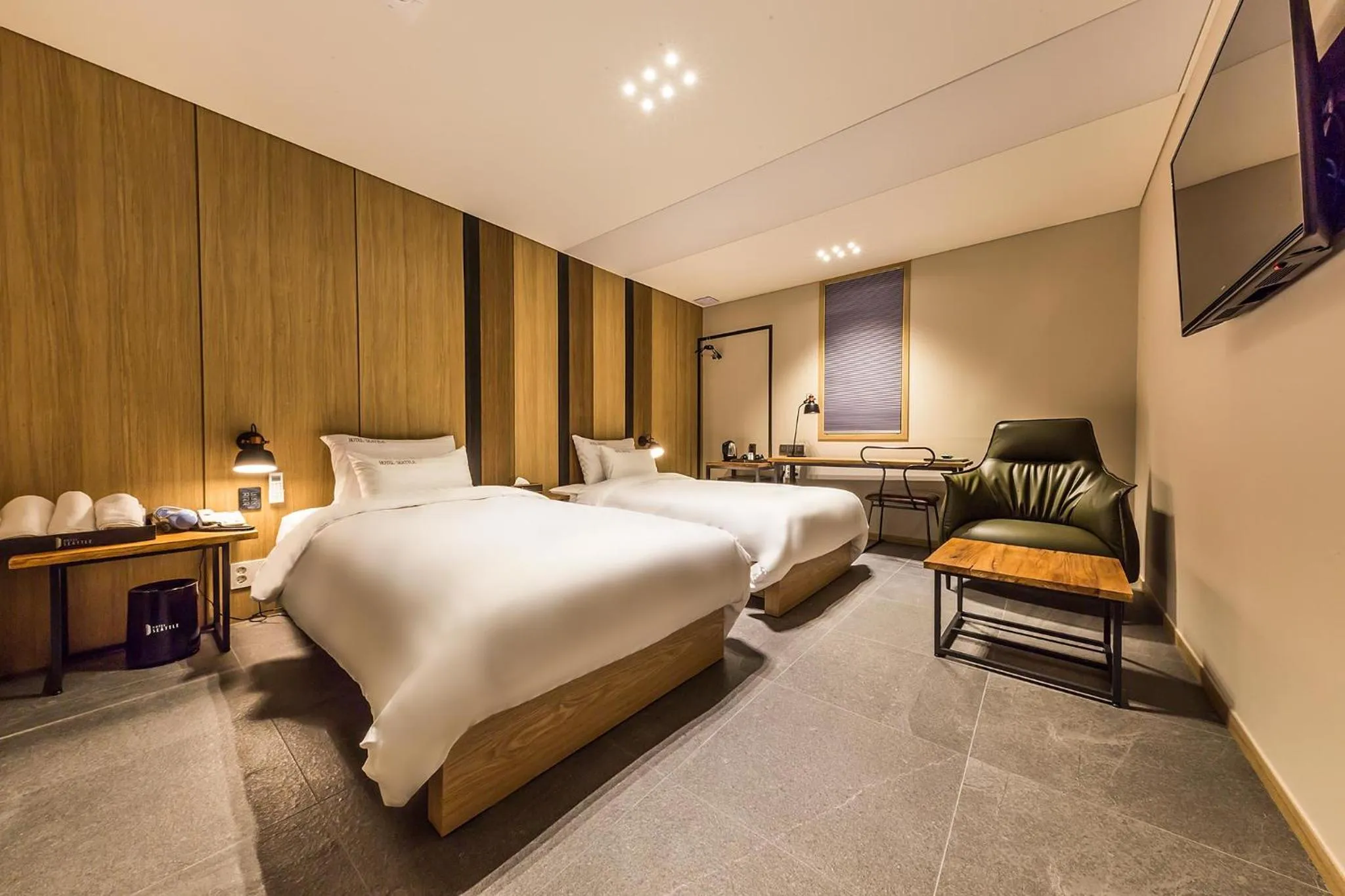 Bed in Incheon Airport Hotel Seattle