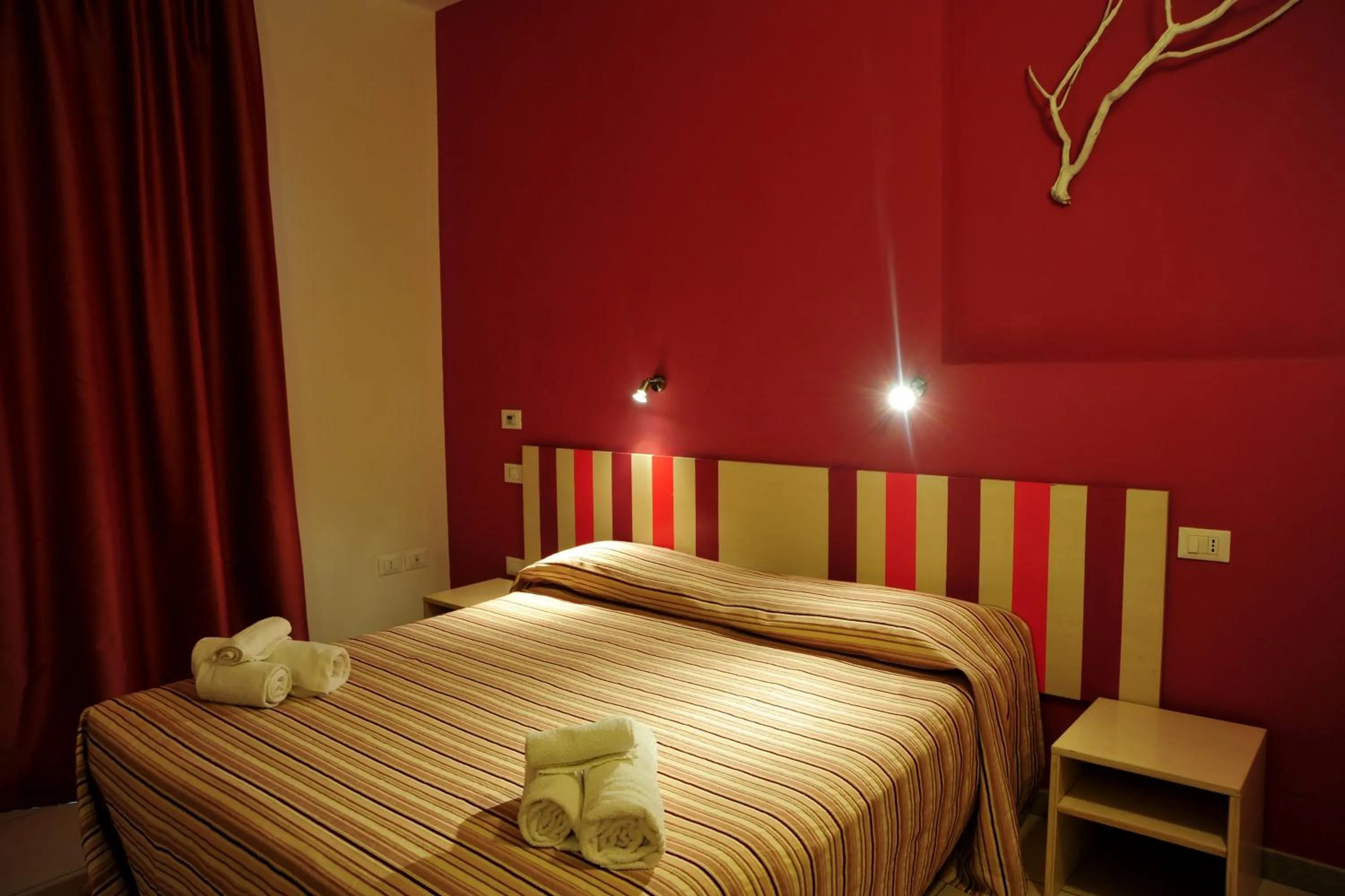 Bedroom, Bed in Hotel La Punta