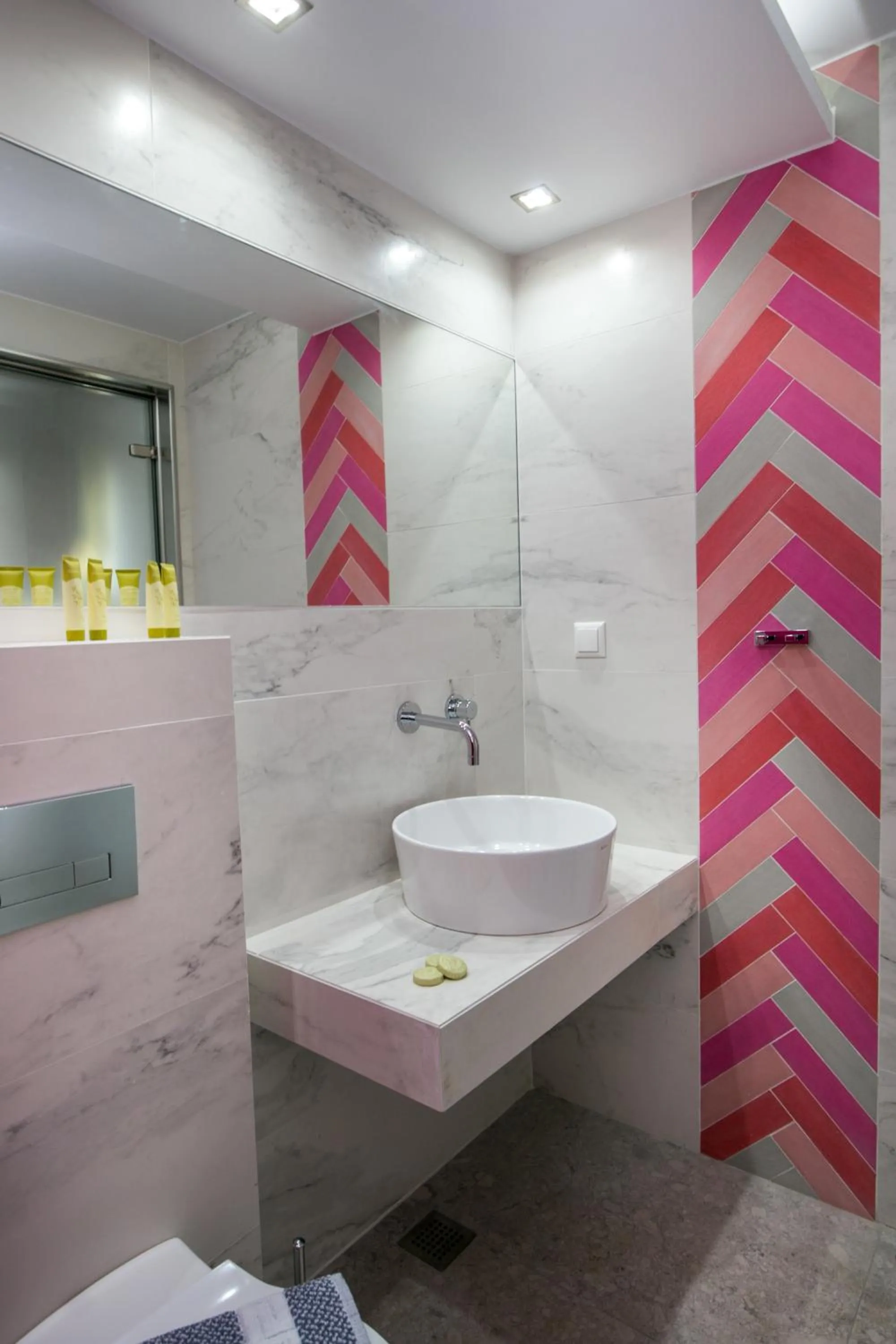 The Elegant Apartments