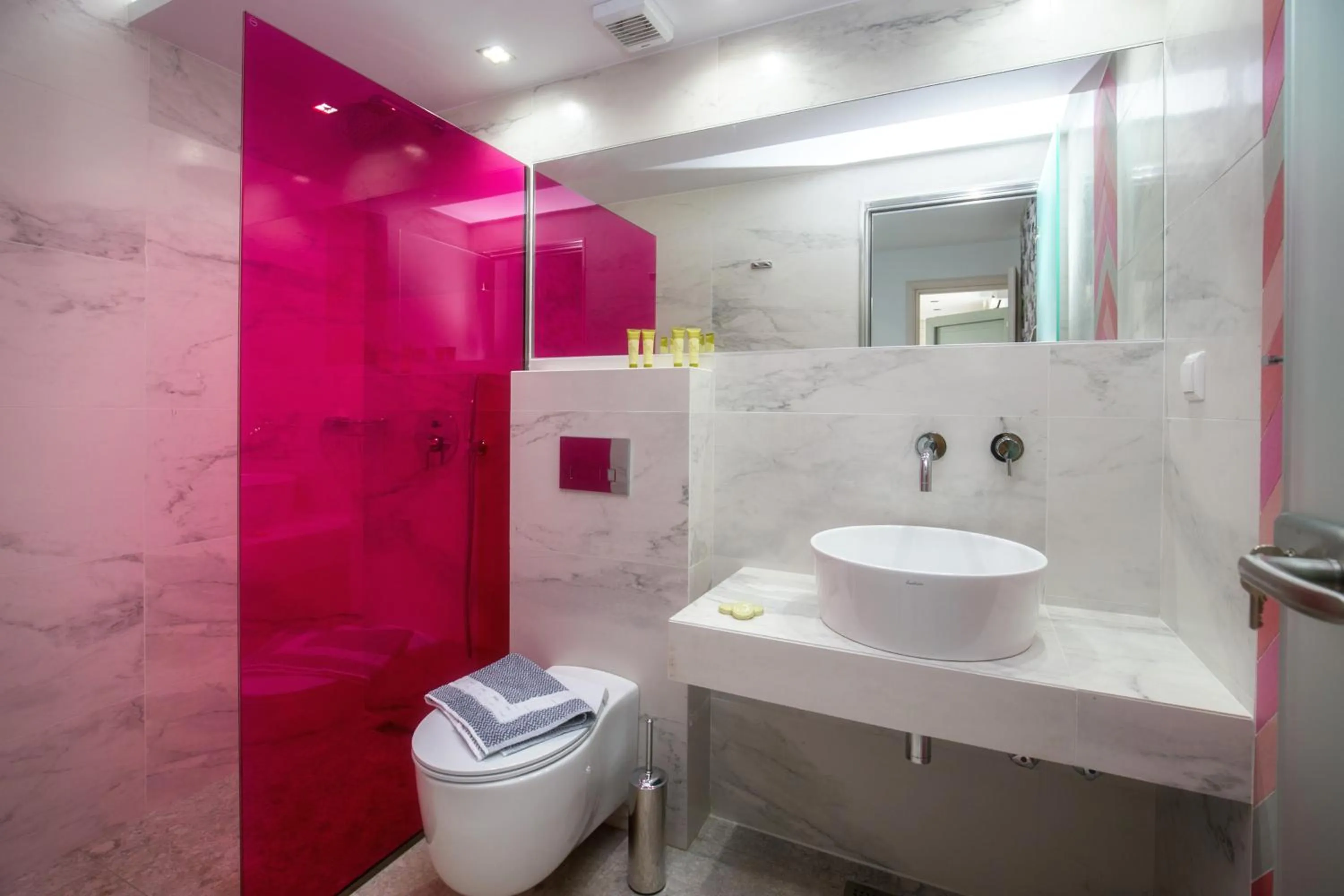 The Elegant Apartments