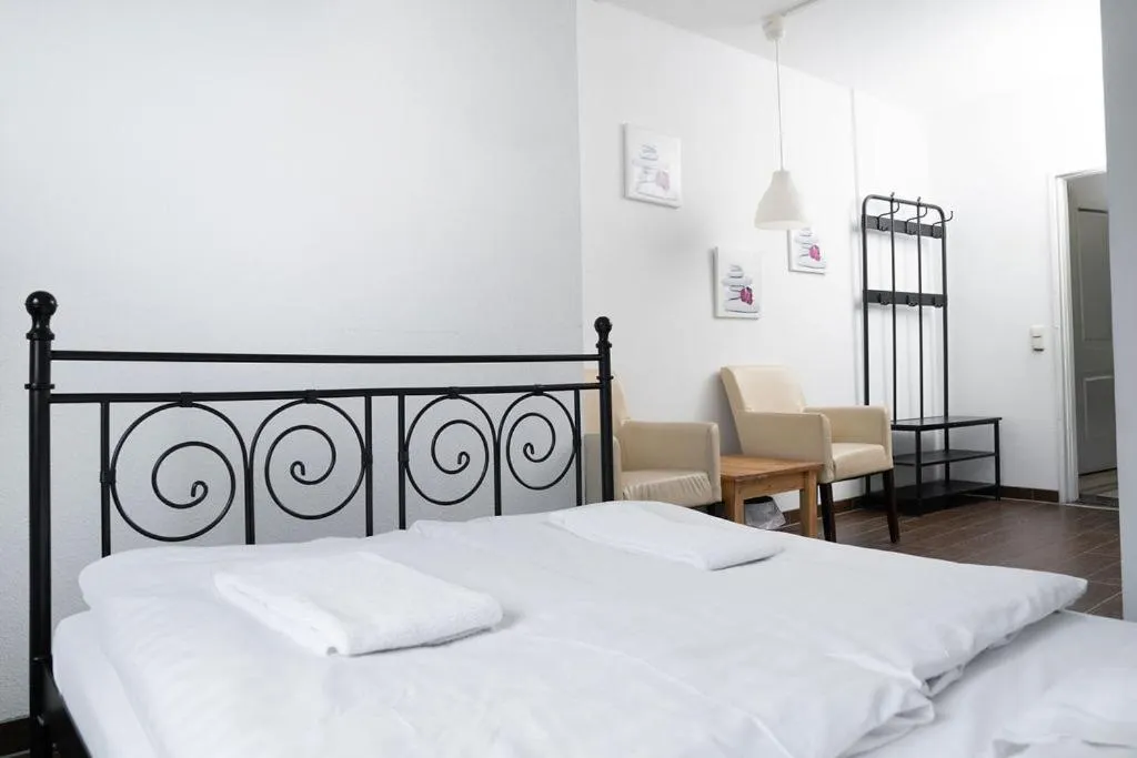 Bed in Station - Hostel for Backpackers