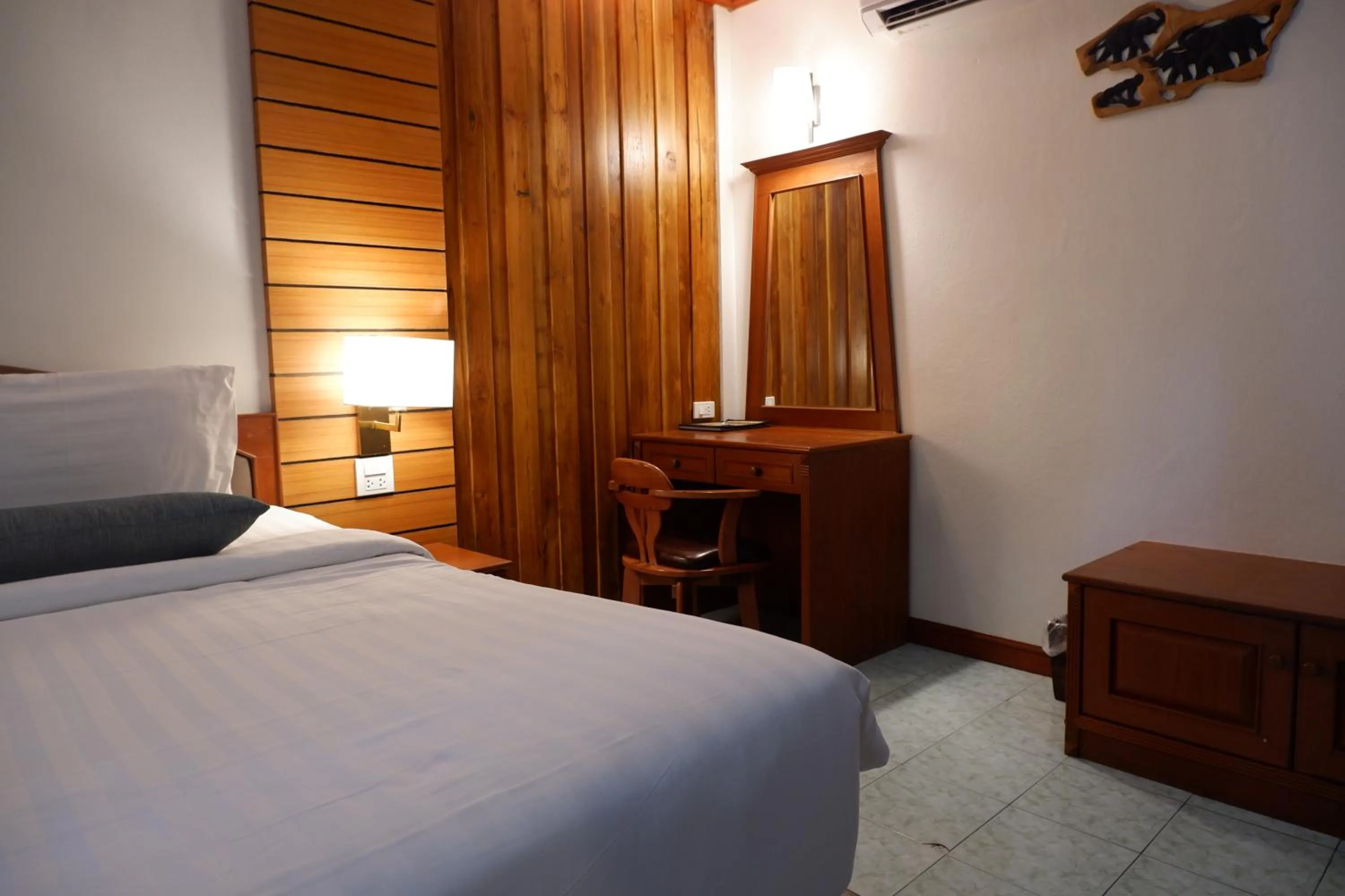 Bed in Phi Phi Villa Resort