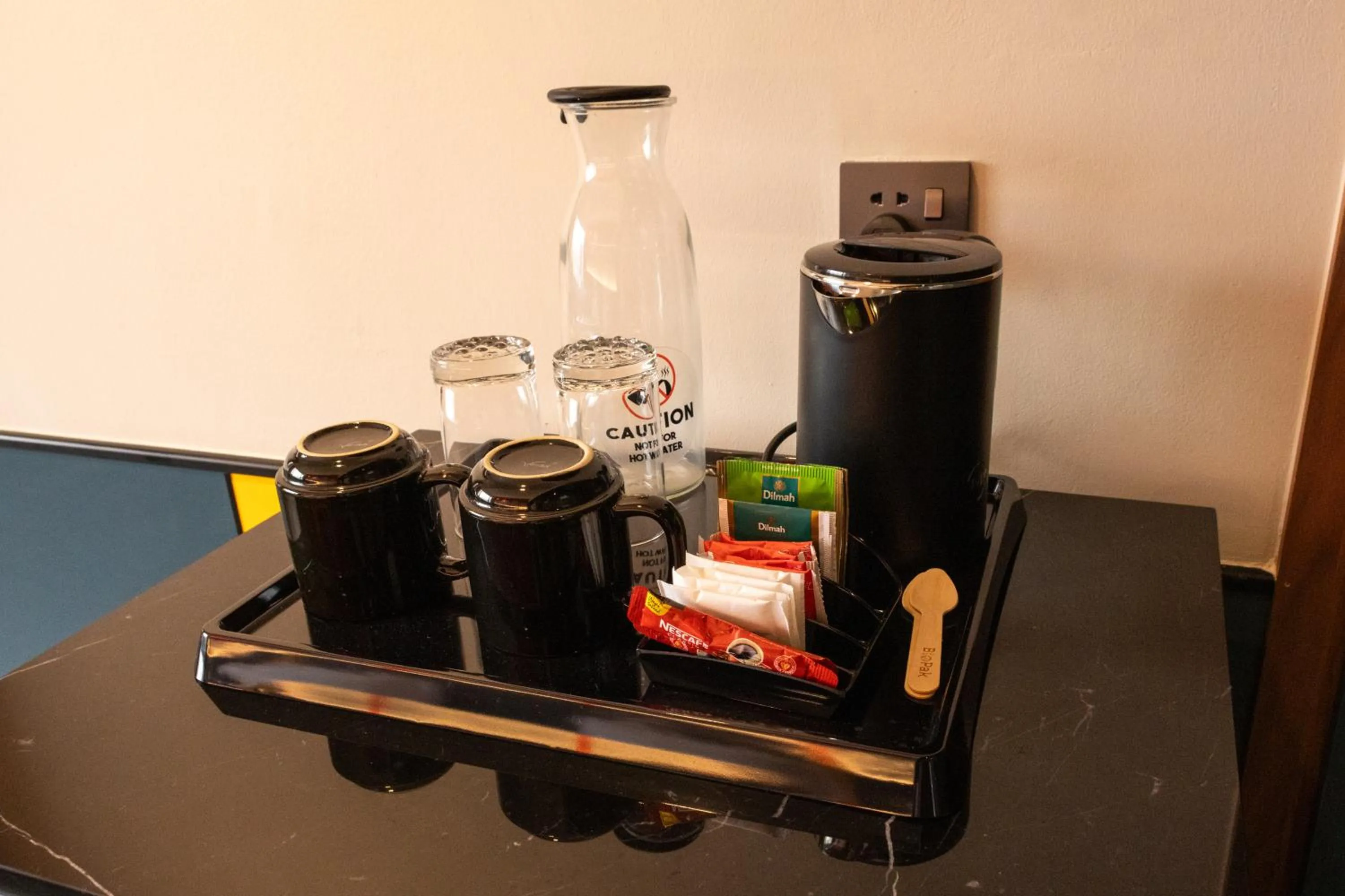 Coffee/tea facilities in Furama City Centre