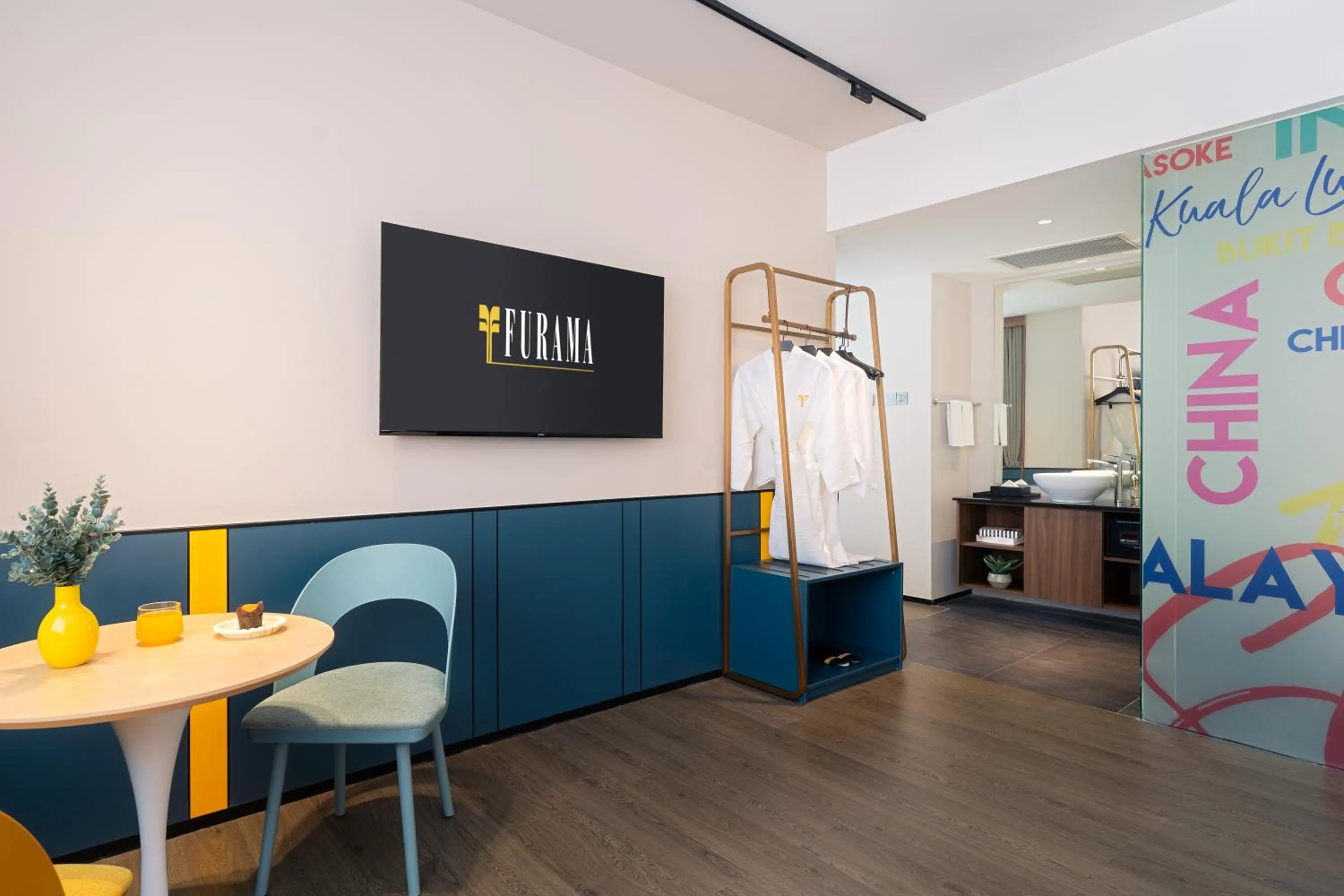 Bedroom, Bed in Furama City Centre