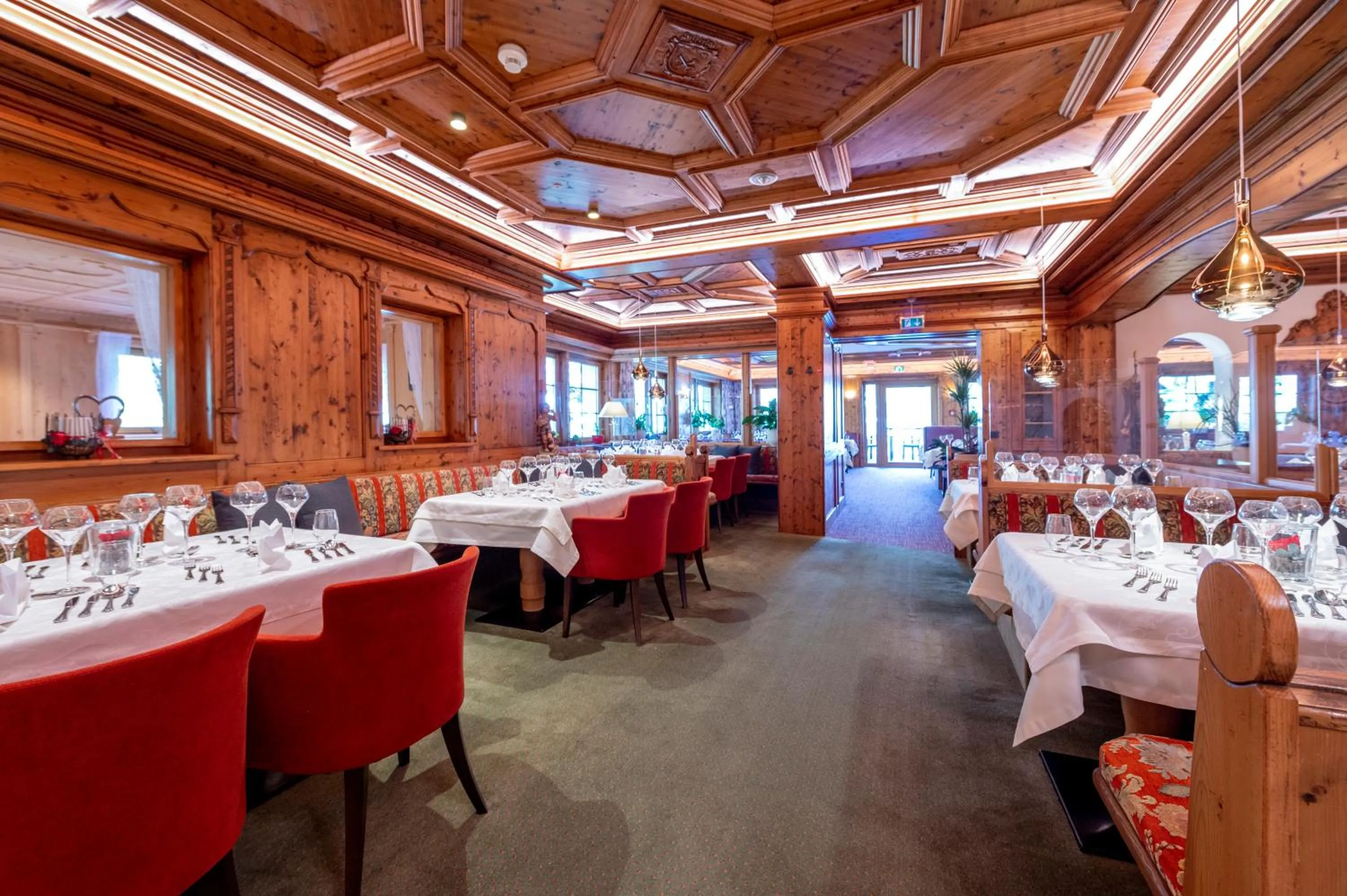 Restaurant/places to eat in Hotel Bergkristall