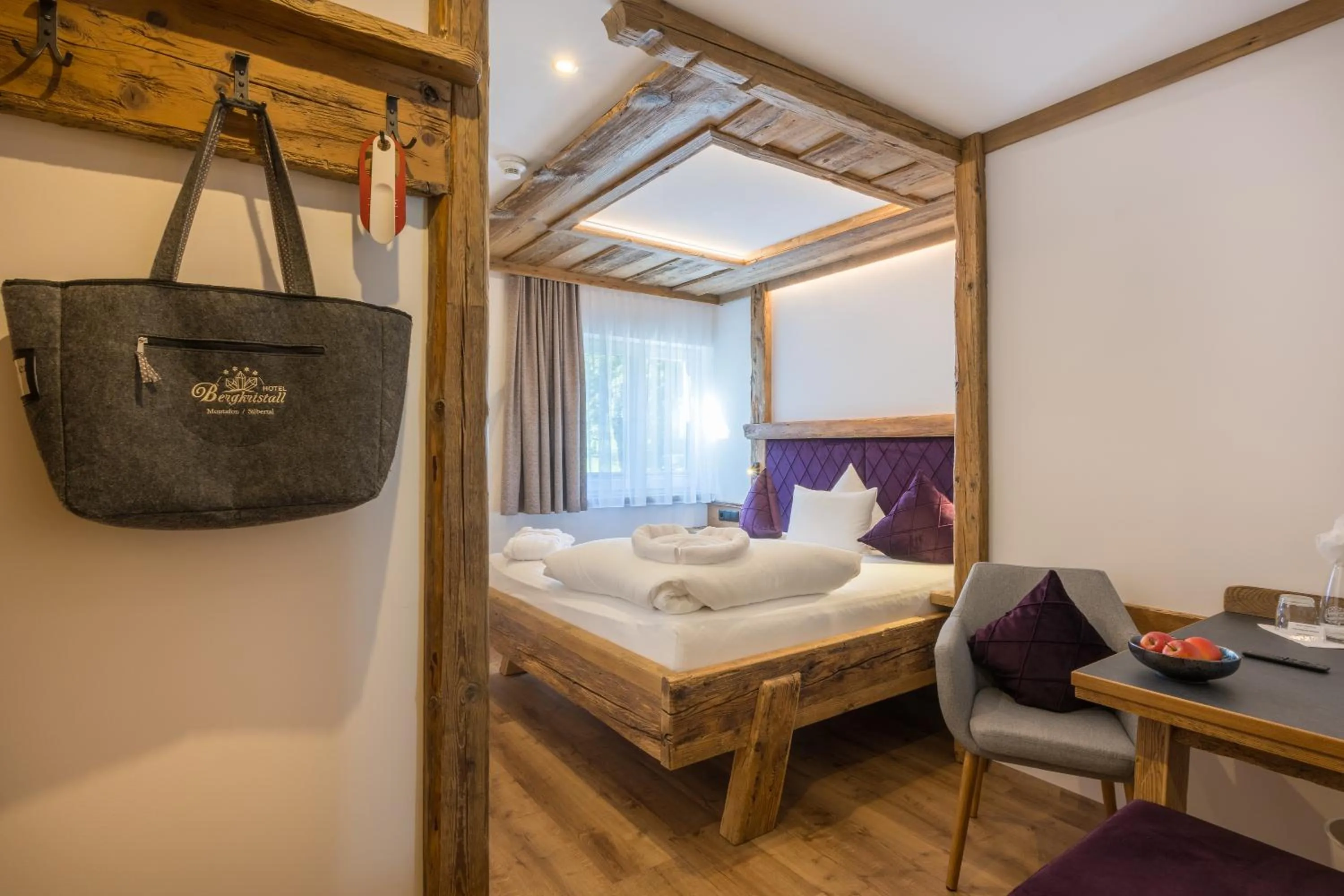 Photo of the whole room, Bed in Hotel Bergkristall