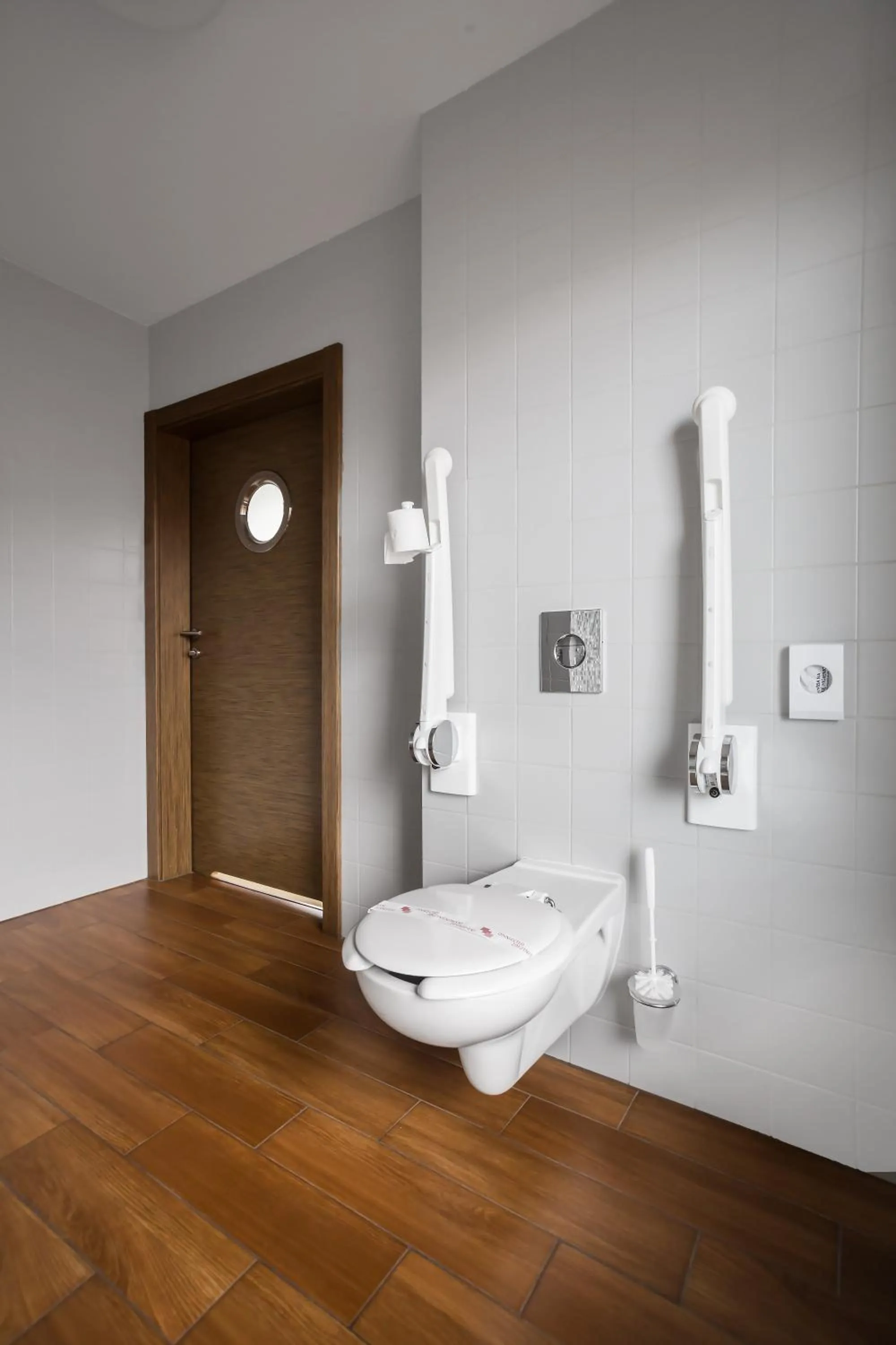 Toilet in Hotel Morski