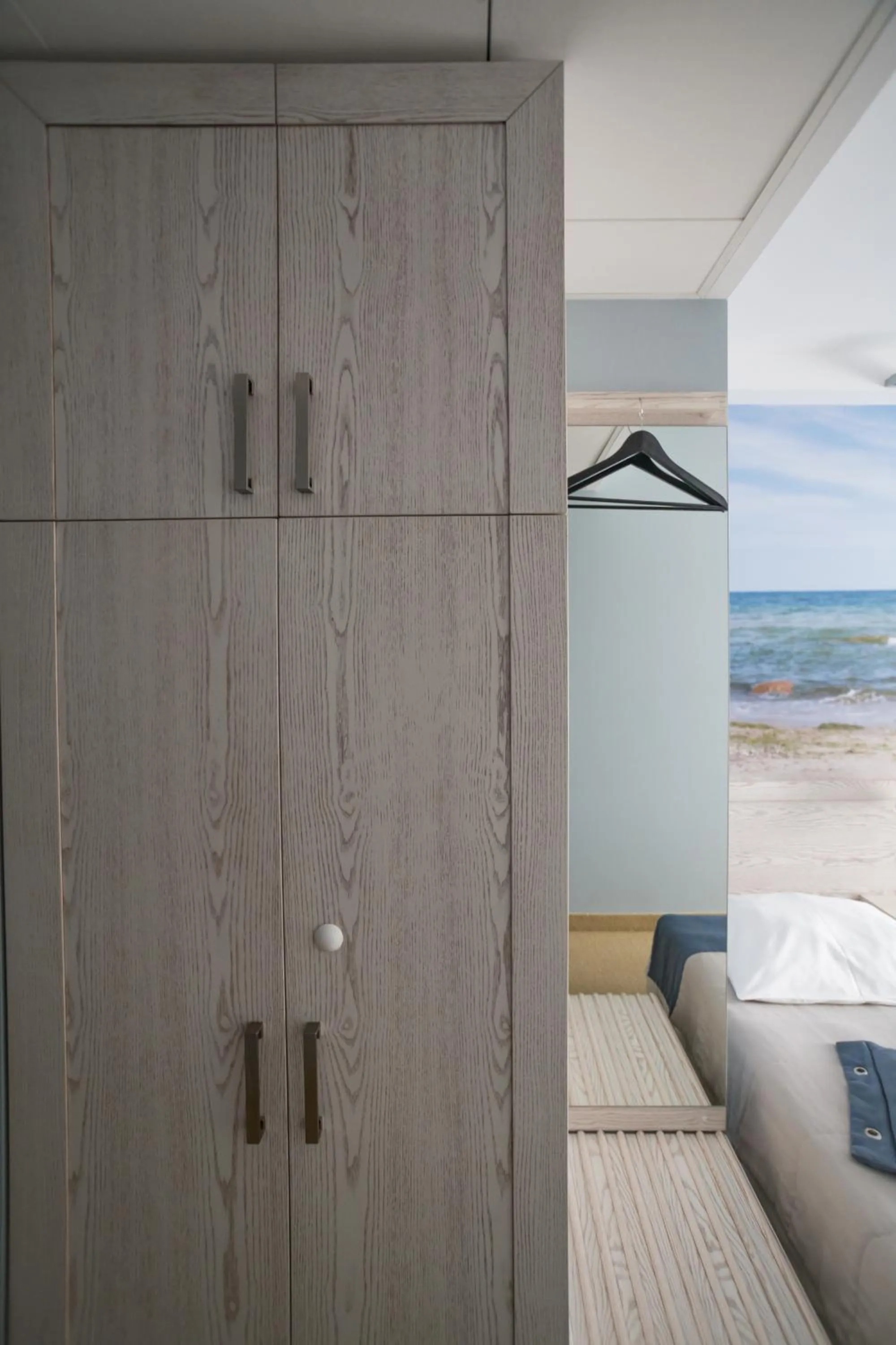 Decorative detail, Bed in Hotel Morski