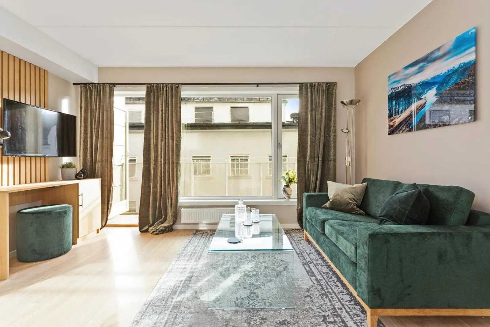 Living room in BJØRVIKA APARTMENTS, Teaterplassen, Oslo city center