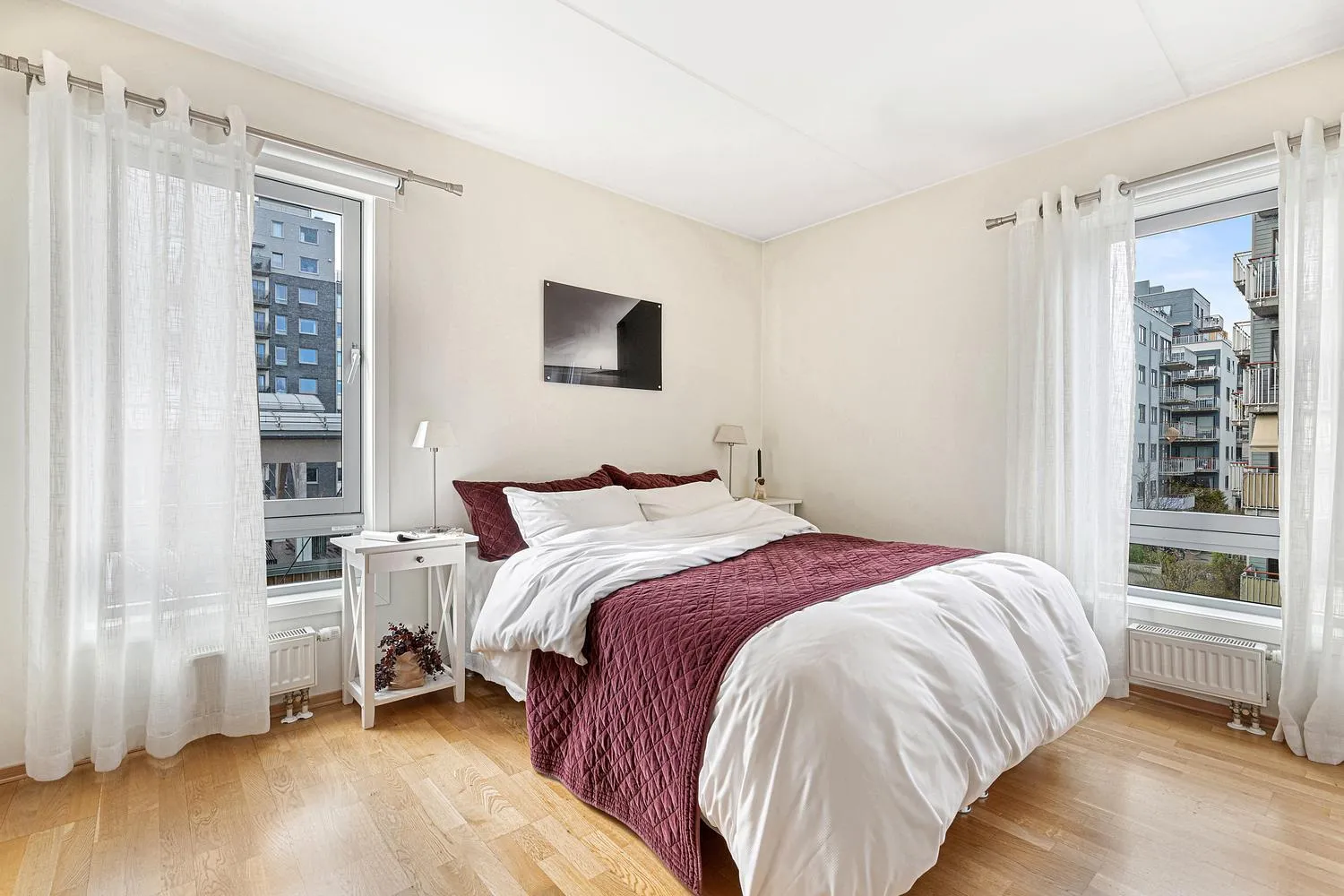 Bedroom, Bed in BJØRVIKA APARTMENTS, Teaterplassen, Oslo city center