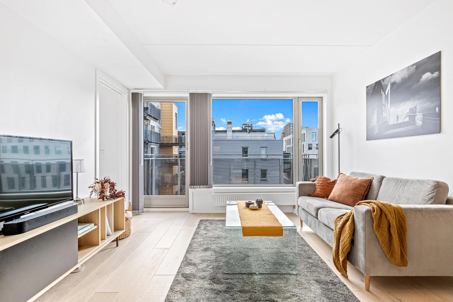 Living room in BJØRVIKA APARTMENTS, Teaterplassen, Oslo city center
