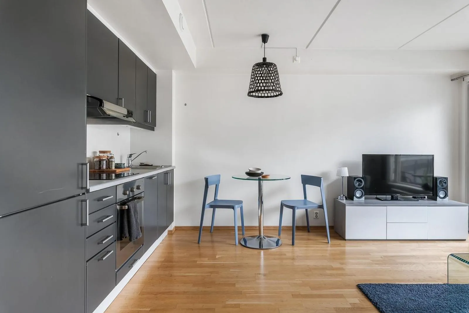 Kitchen or kitchenette in BJØRVIKA APARTMENTS, Teaterplassen, Oslo city center