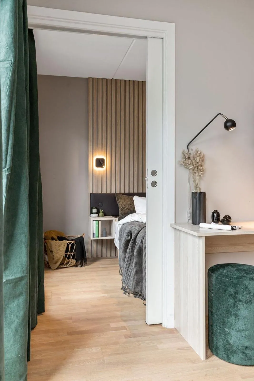 Photo of the whole room, Bed in BJØRVIKA APARTMENTS, Teaterplassen, Oslo city center