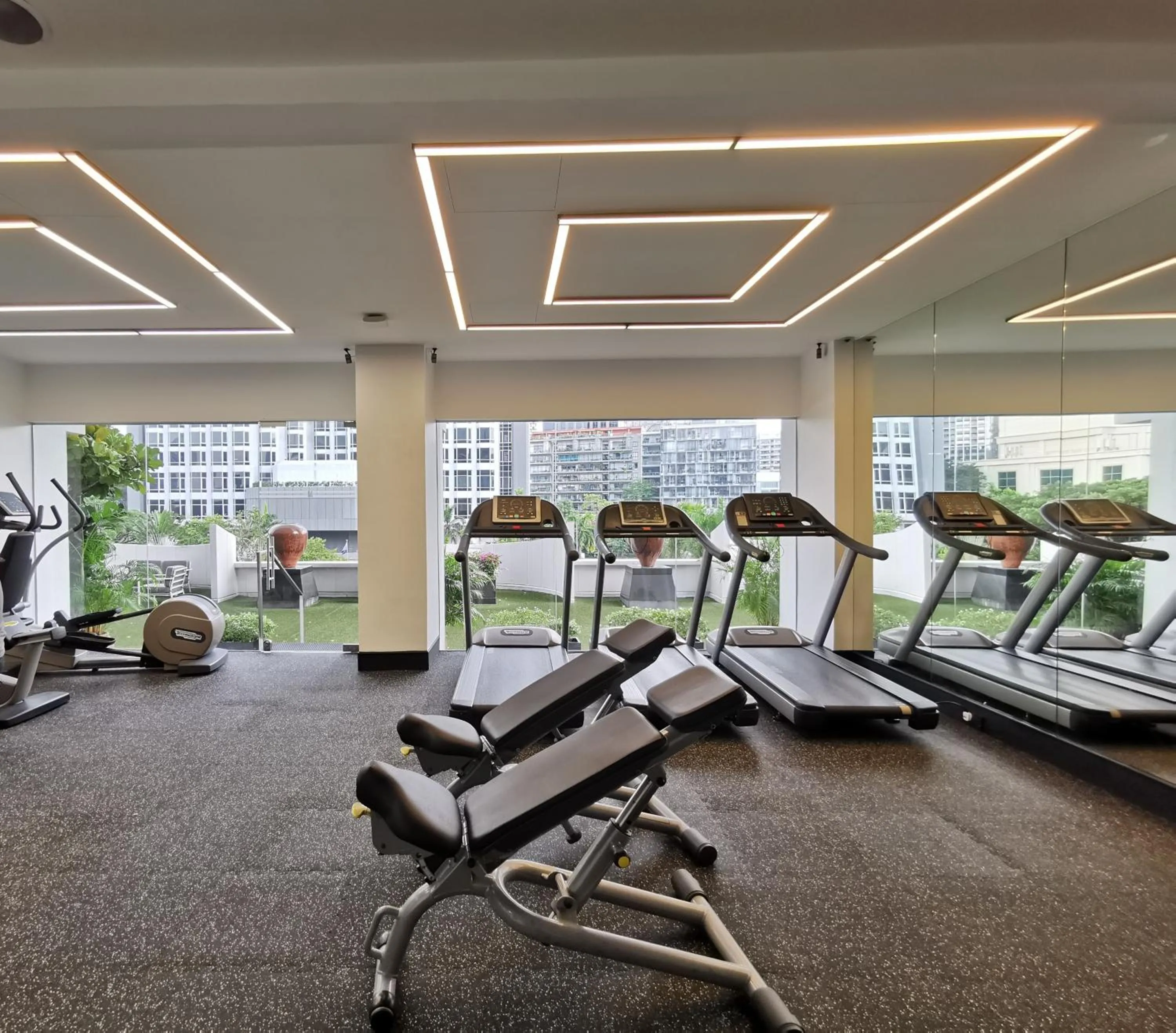 Fitness centre/facilities in Copthorne King's Hotel Singapore