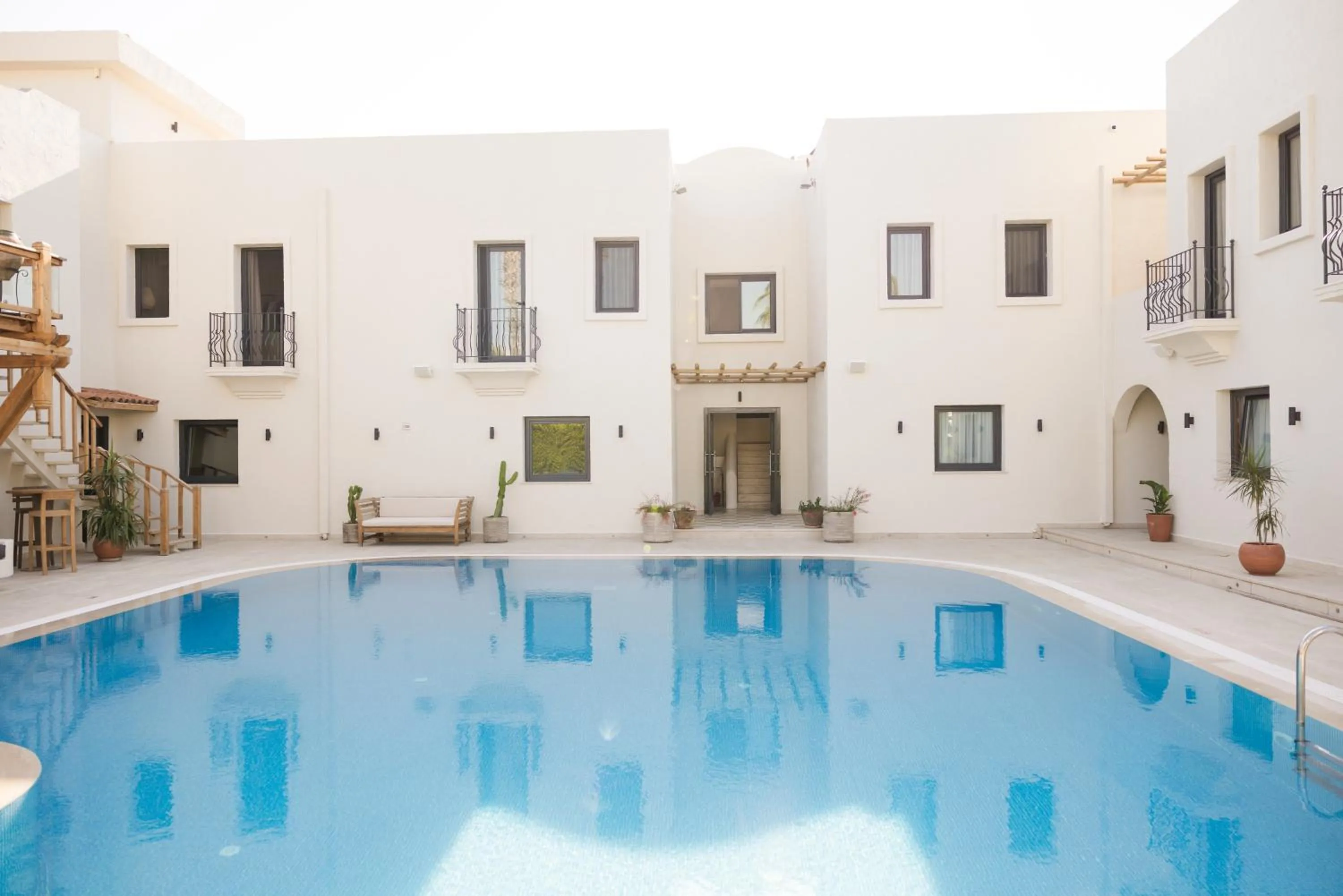 Pool view in Bitez Corner Boutique Hotel