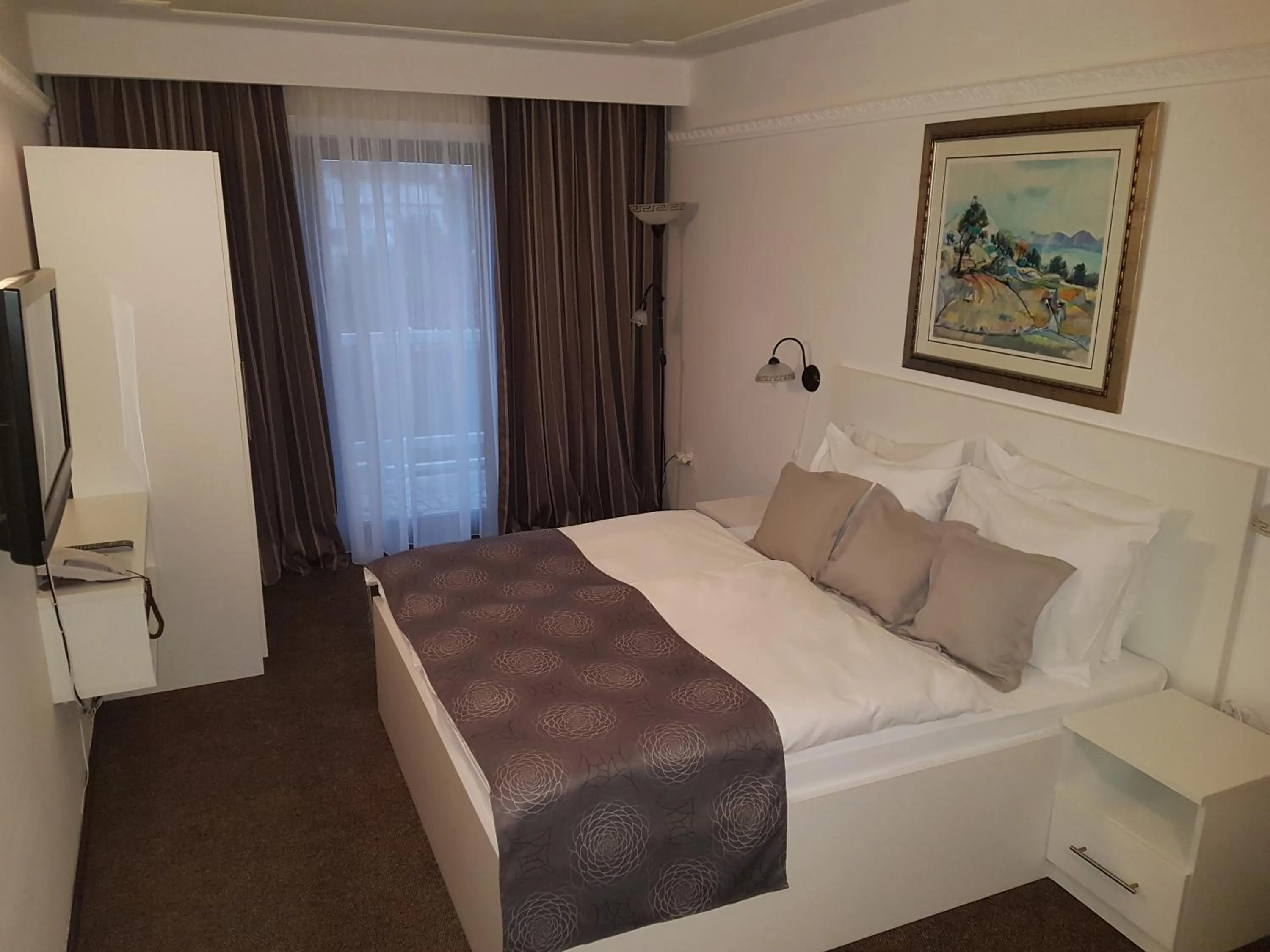 Photo of the whole room, Bed in Hotel Argentum