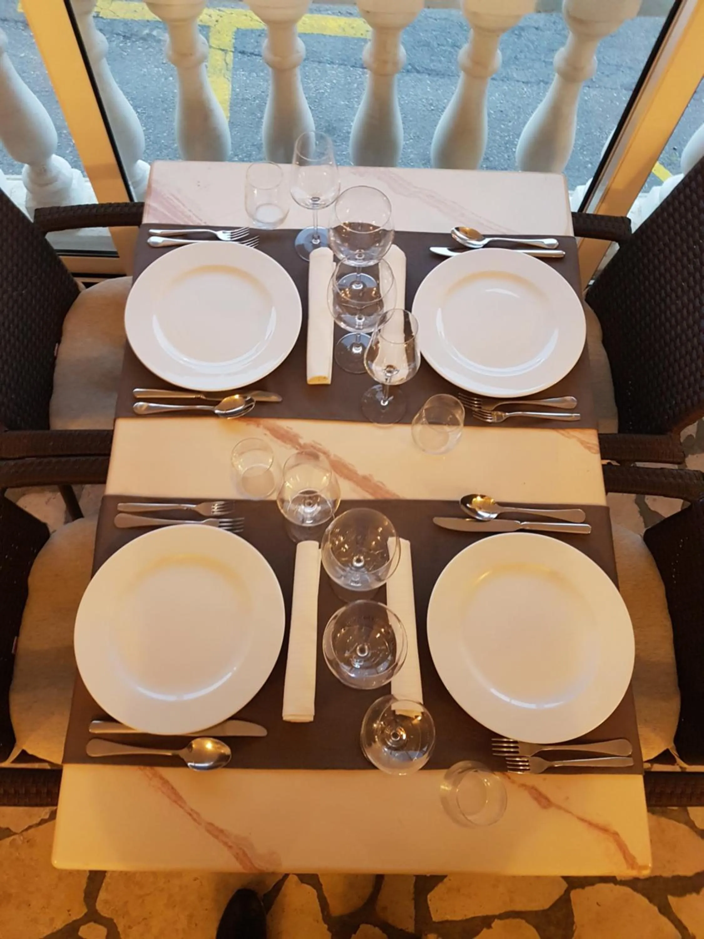 Restaurant/places to eat in Hotel Argentum