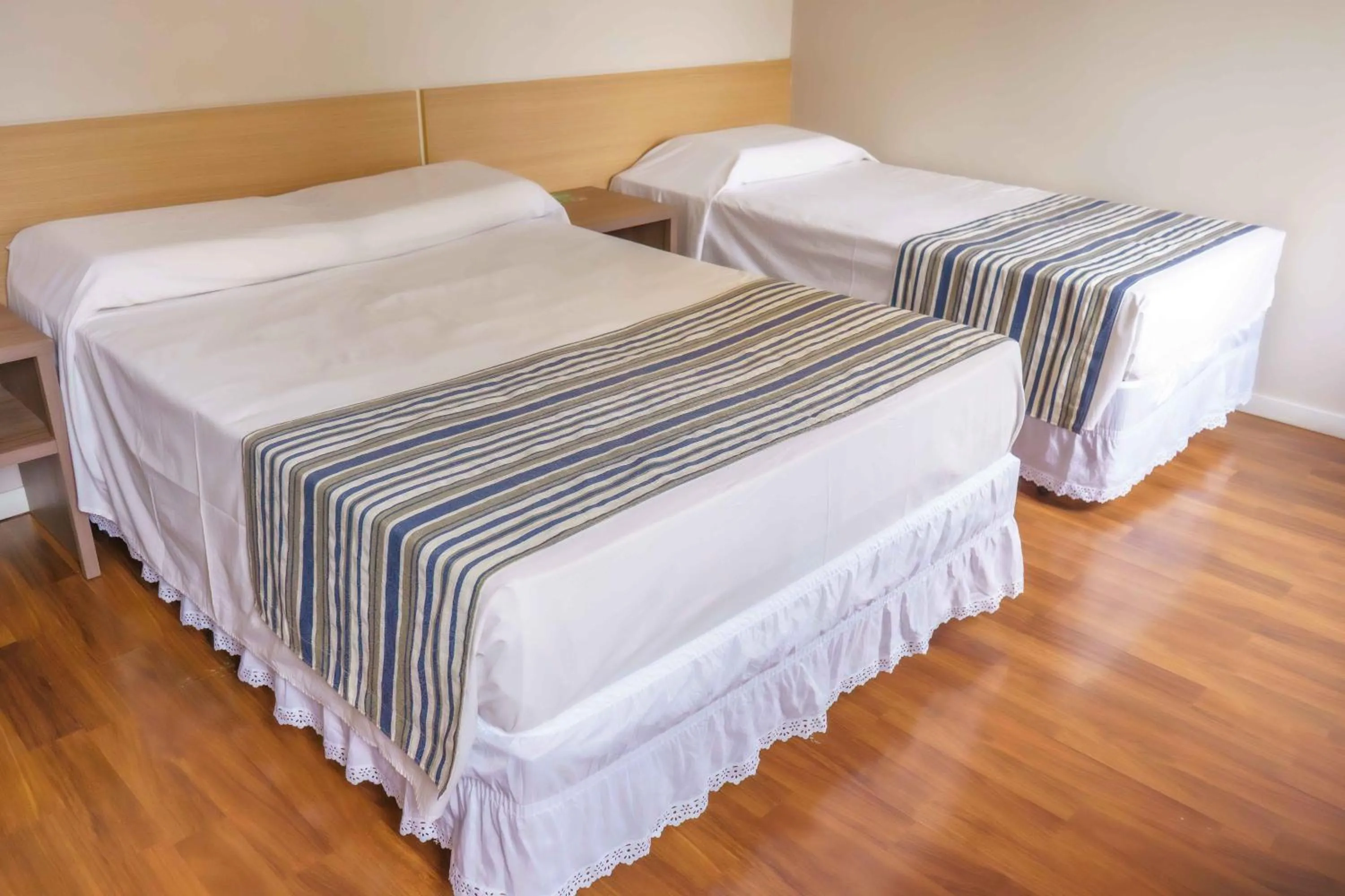 Photo of the whole room, Bed in Hotel Nacional Inn Porto Alegre - by Nacional Inn - Próximo à Arena do Grêmio, Parque Harmonia e Réveillon na Orla do Guaíba