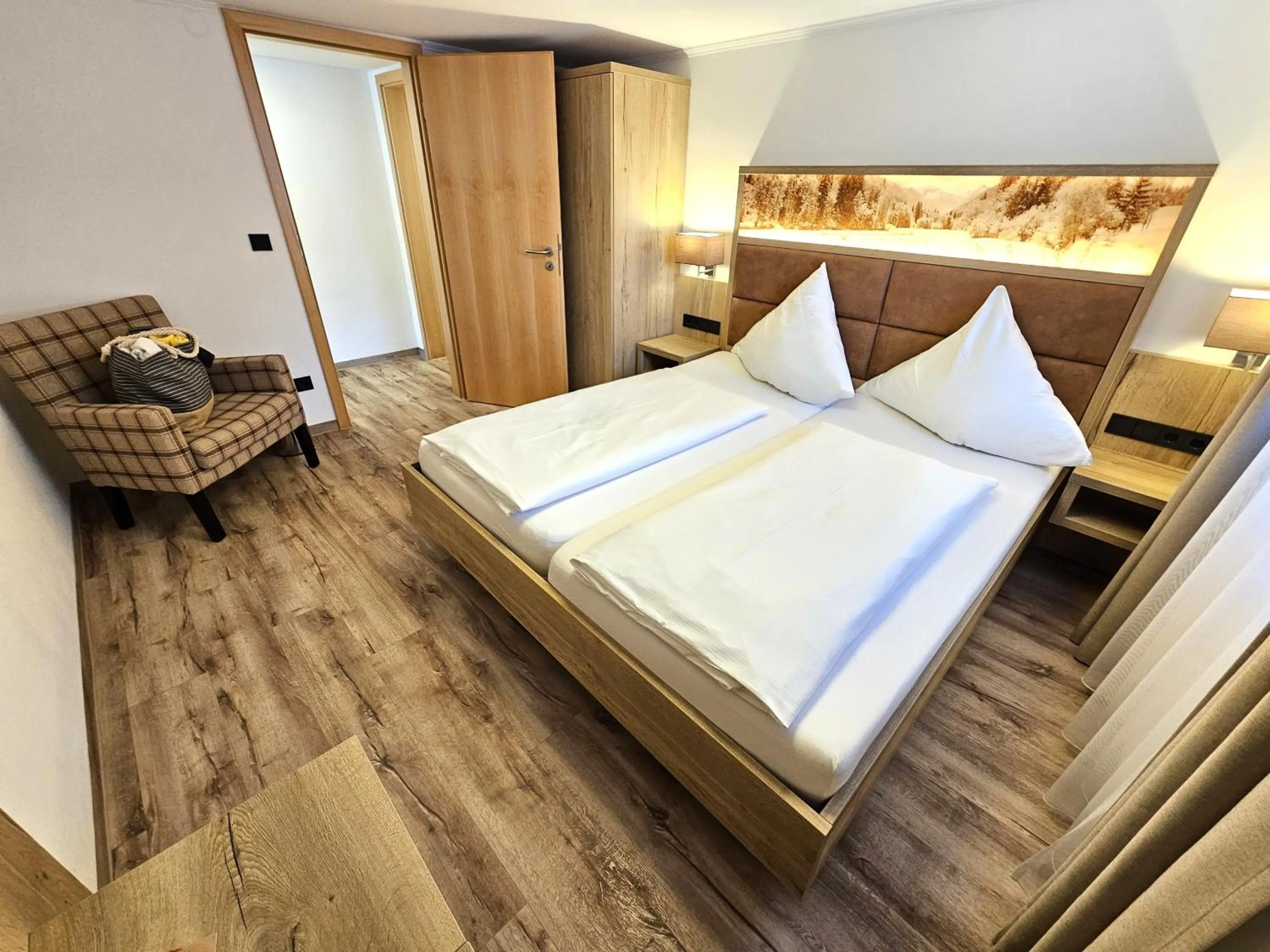 Photo of the whole room, Bed in Naturhotel Café Waldesruhe