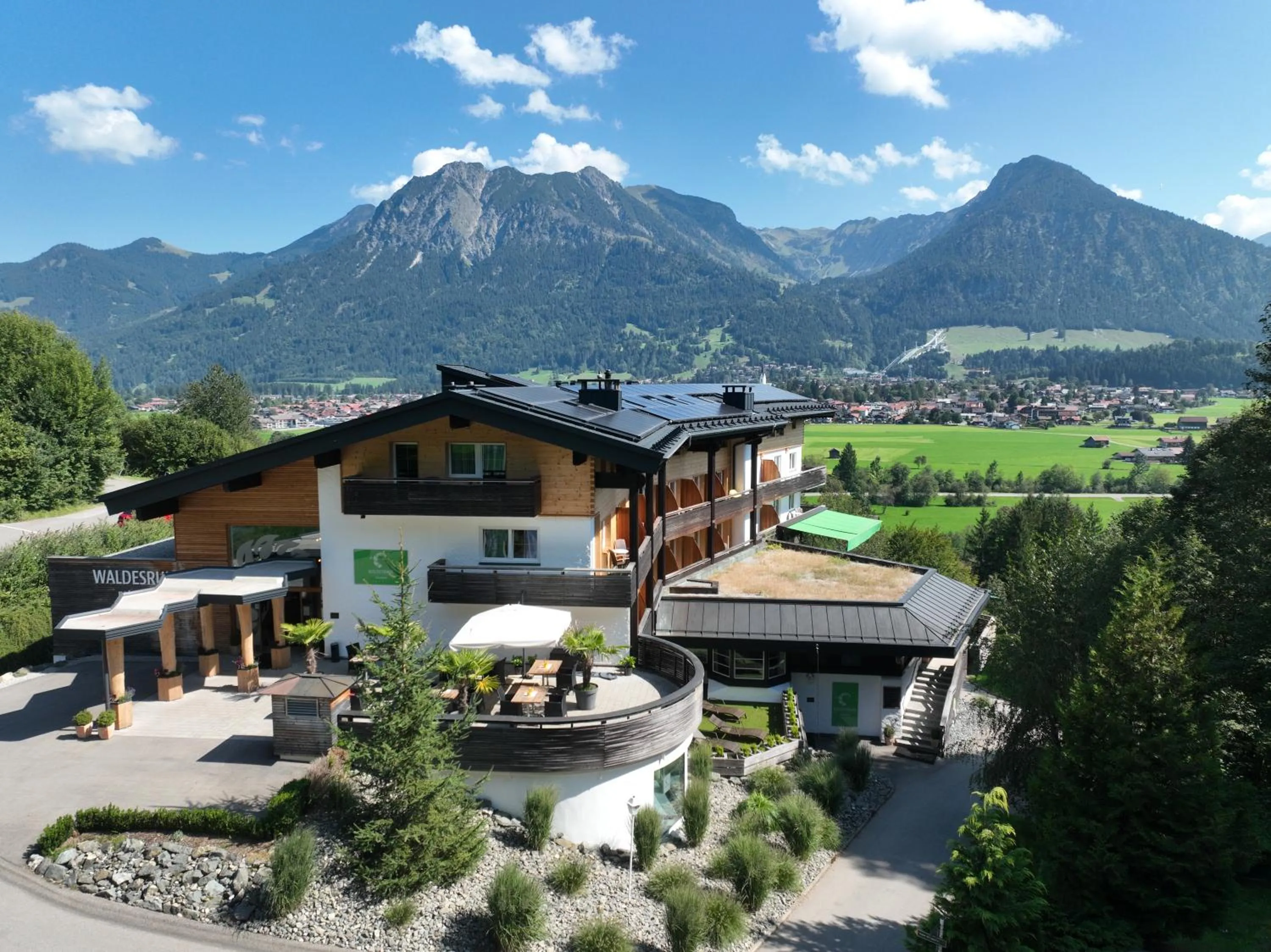 Property building in Naturhotel Café Waldesruhe