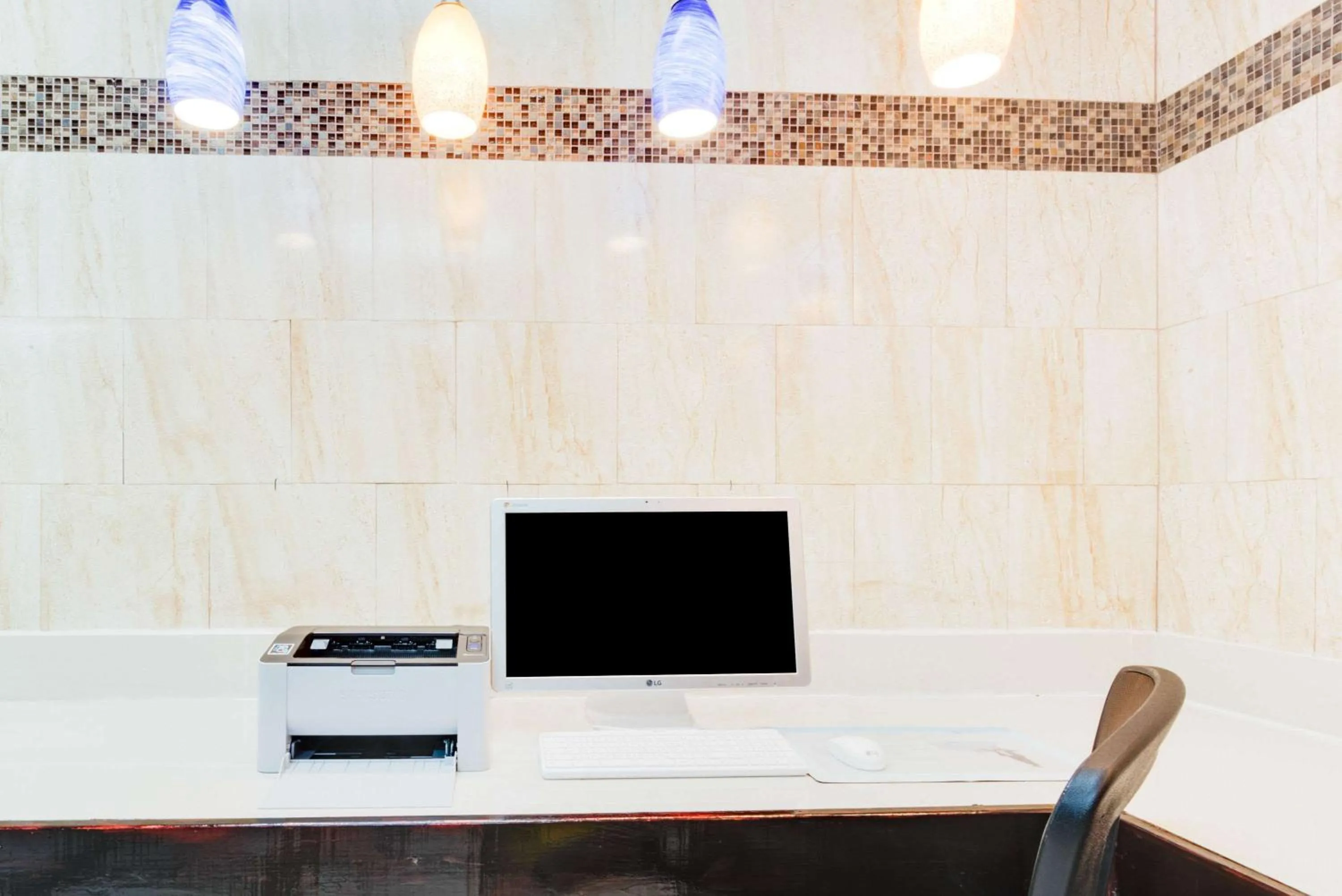 Business facilities in Days Inn & Suites by Wyndham Laredo