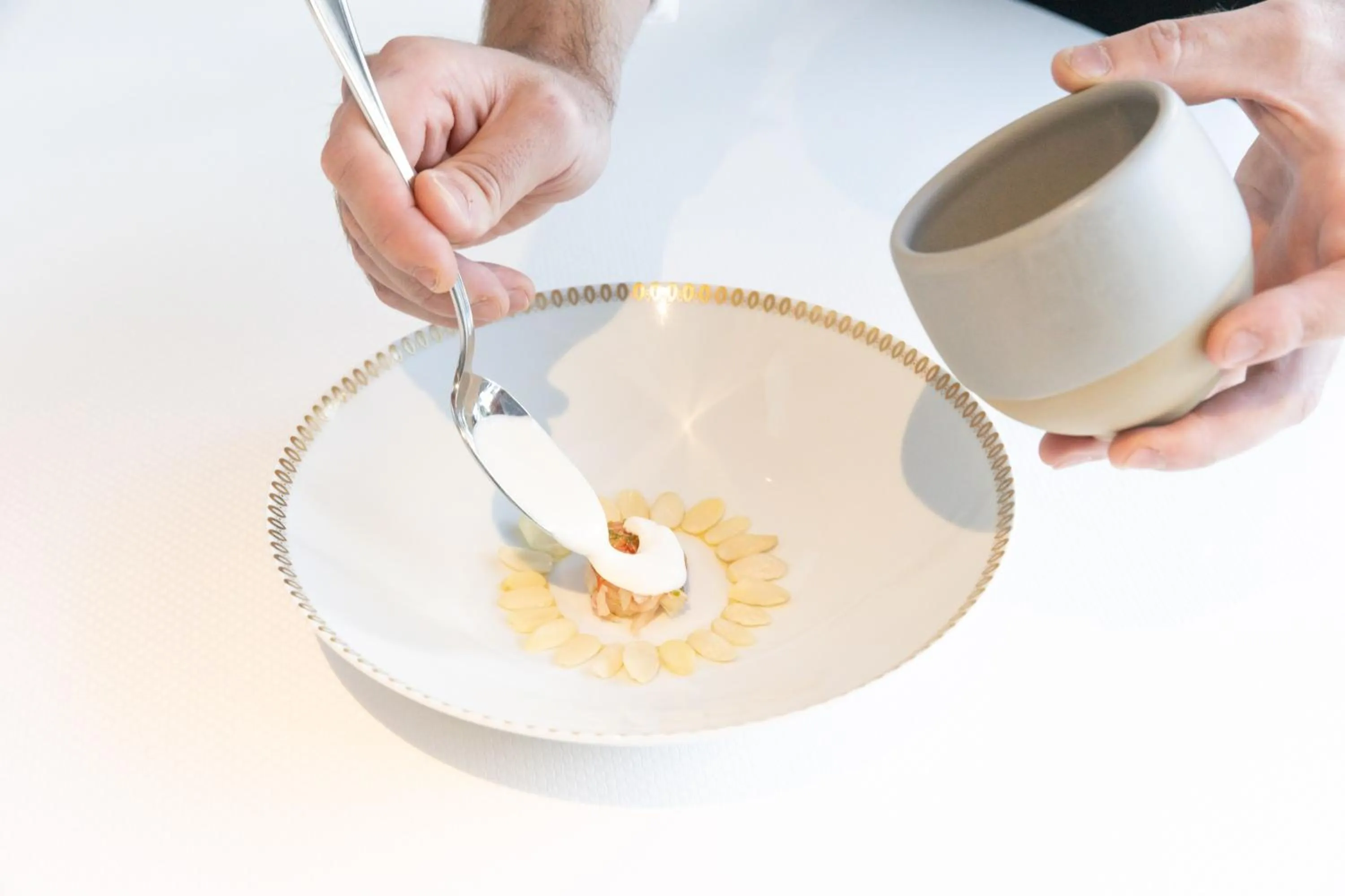 Restaurant/places to eat in Grand Hotel Royal E Golf