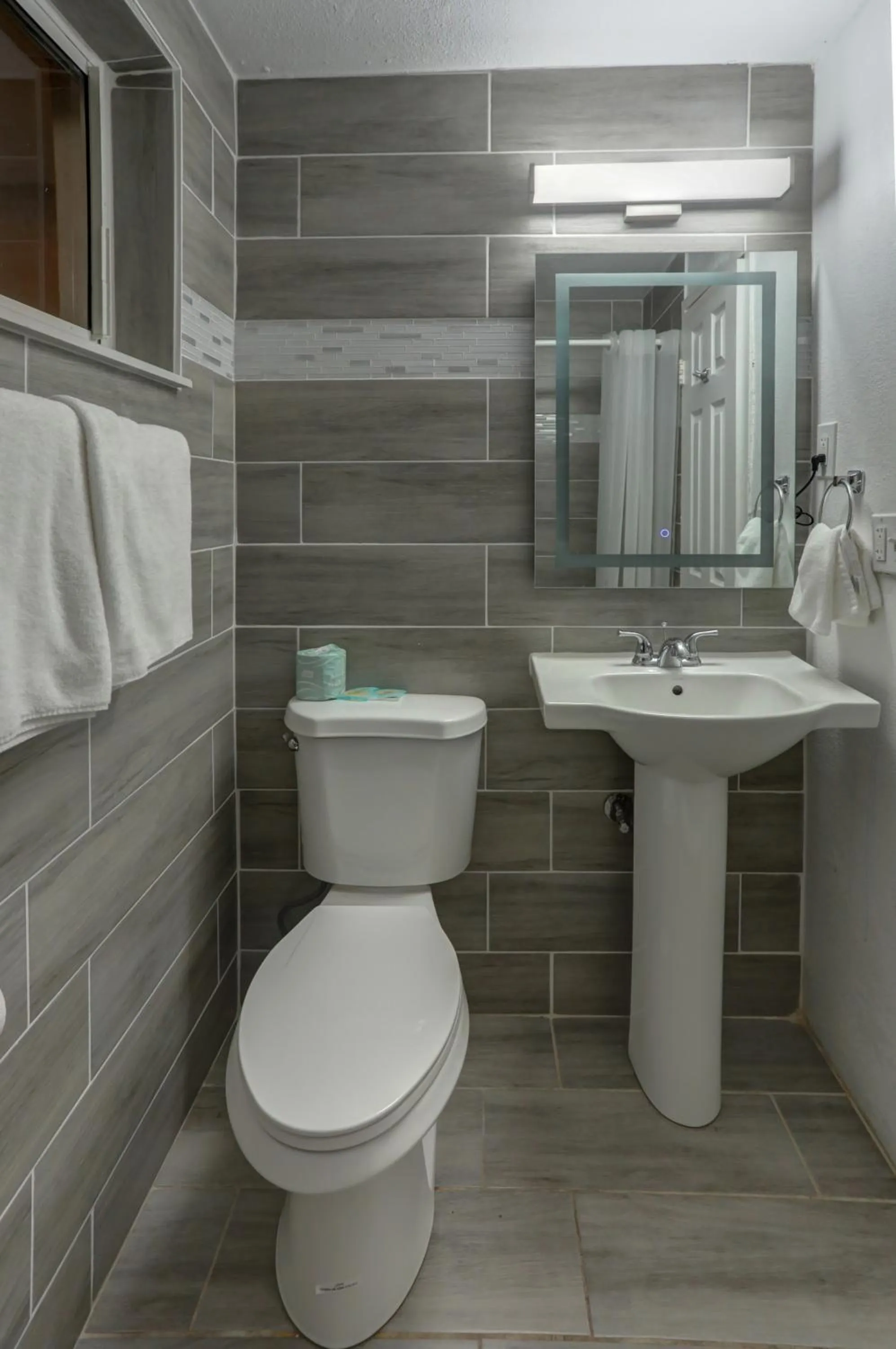 Beach and Town Motel