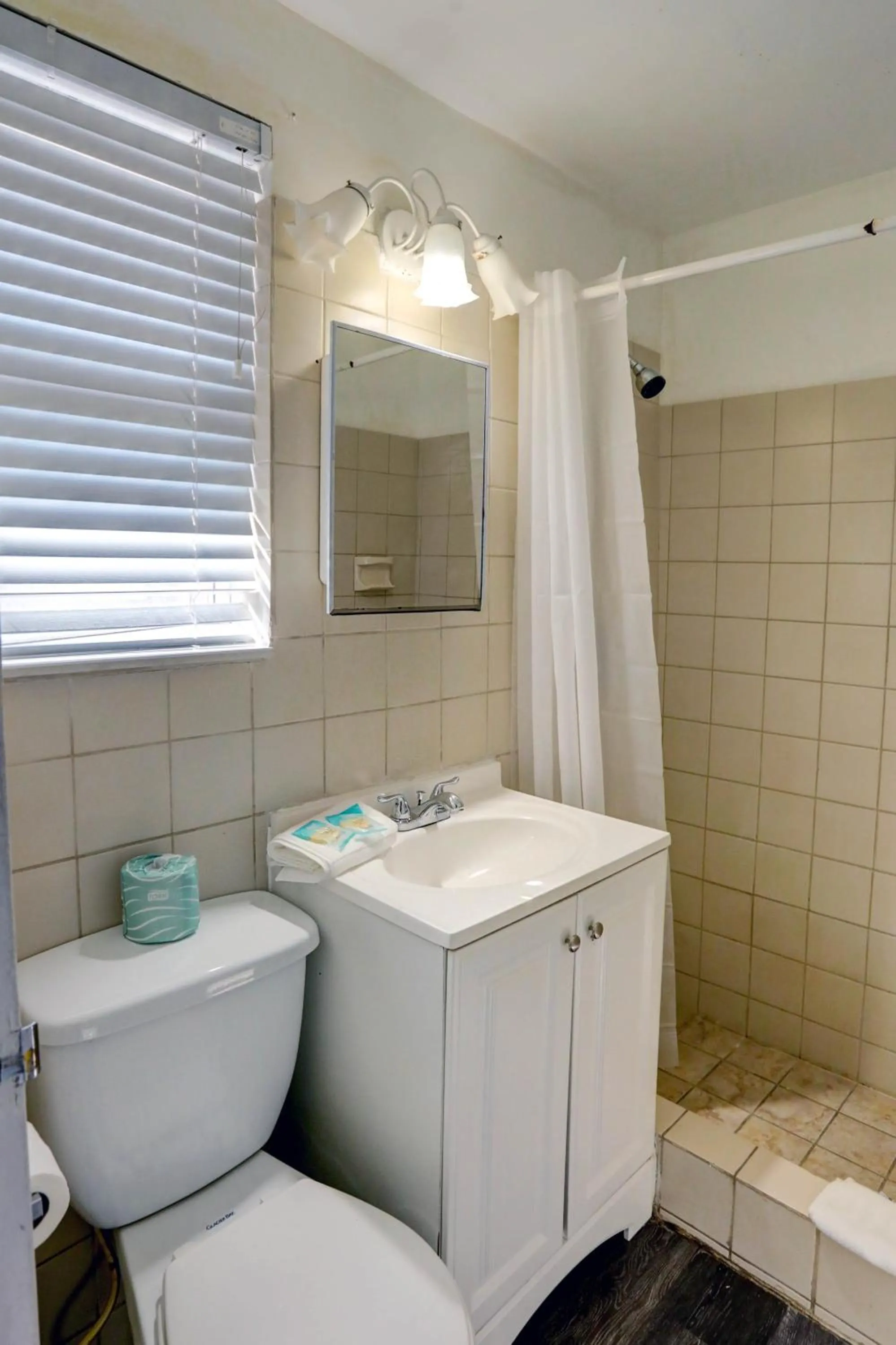 Beach and Town Motel