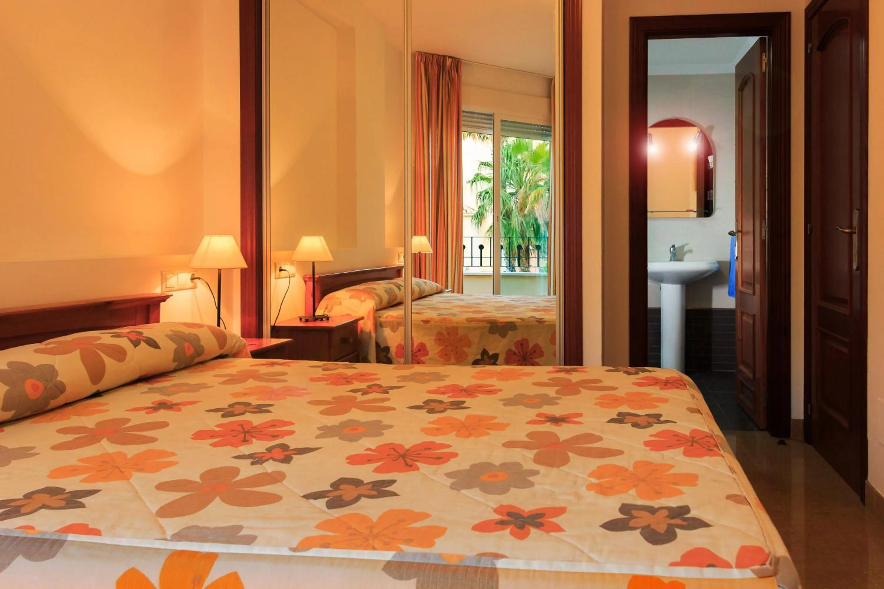 Bedroom, Bed in Apartamentos Euromar Playa