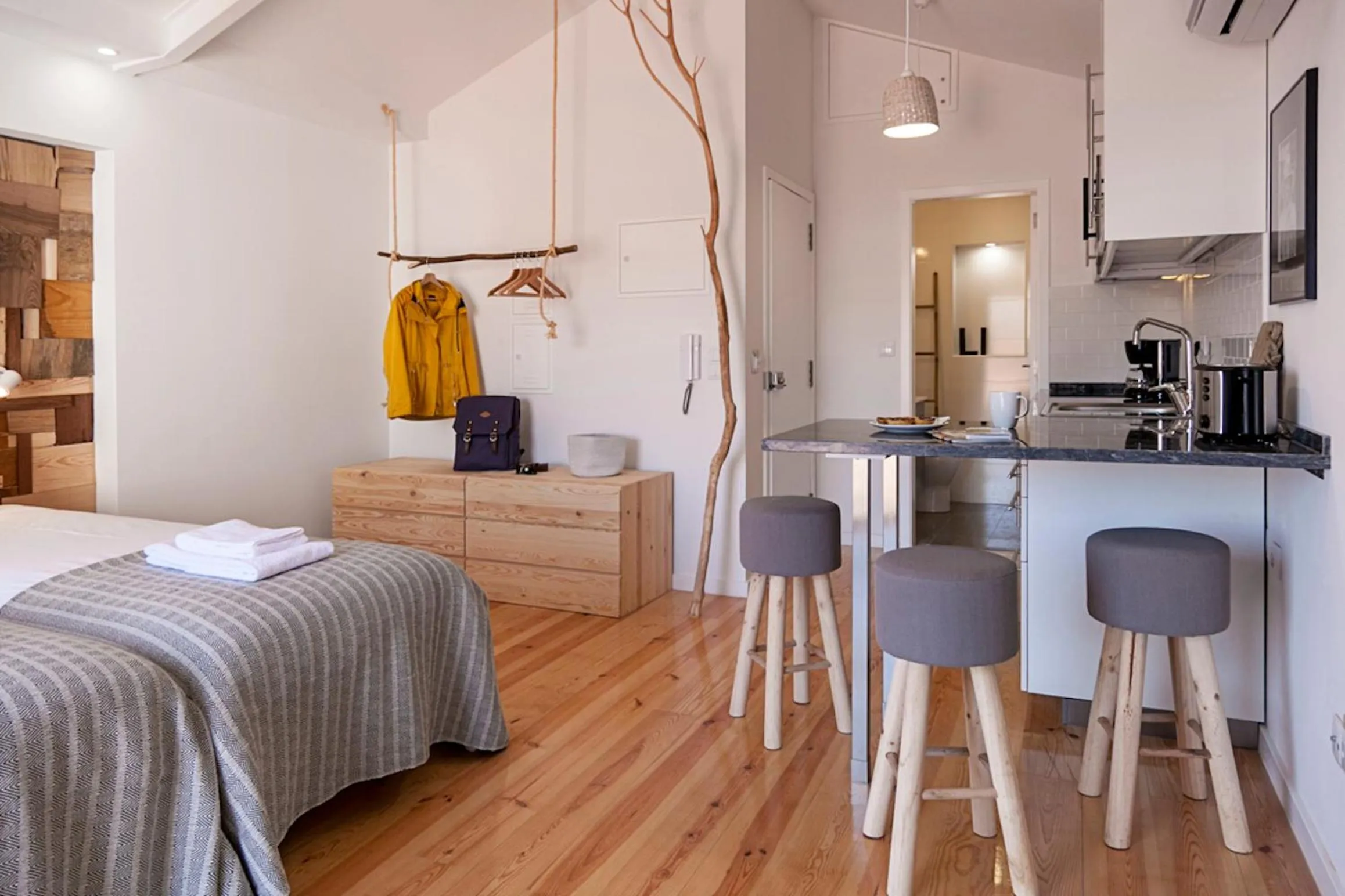 Kitchen or kitchenette in Bairro Alto Studio Apartments - by LU Holidays