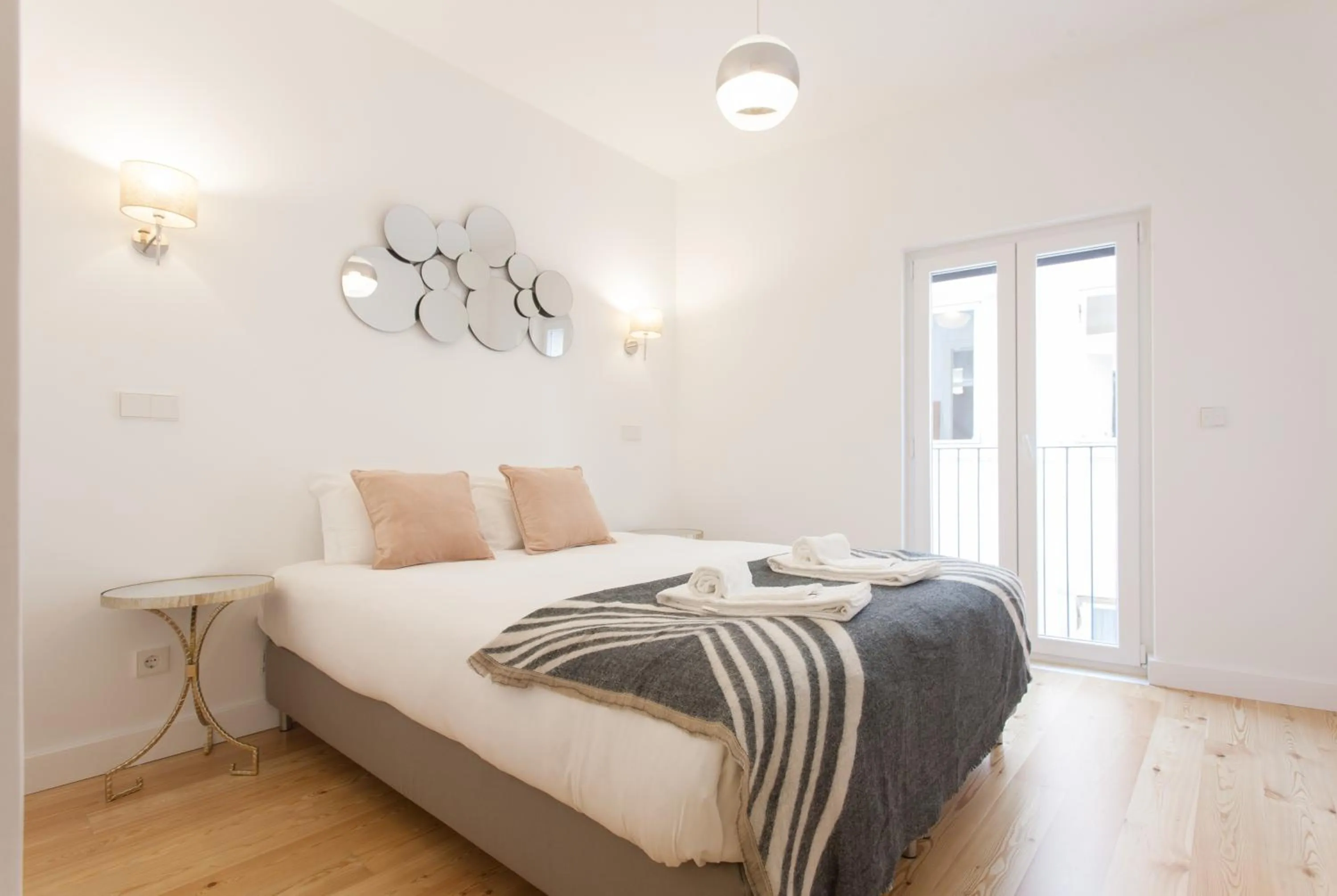 Bedroom, Bed in Mouraria Blue Three-Bedroom Apartment w/ Parking - by LU Holidays