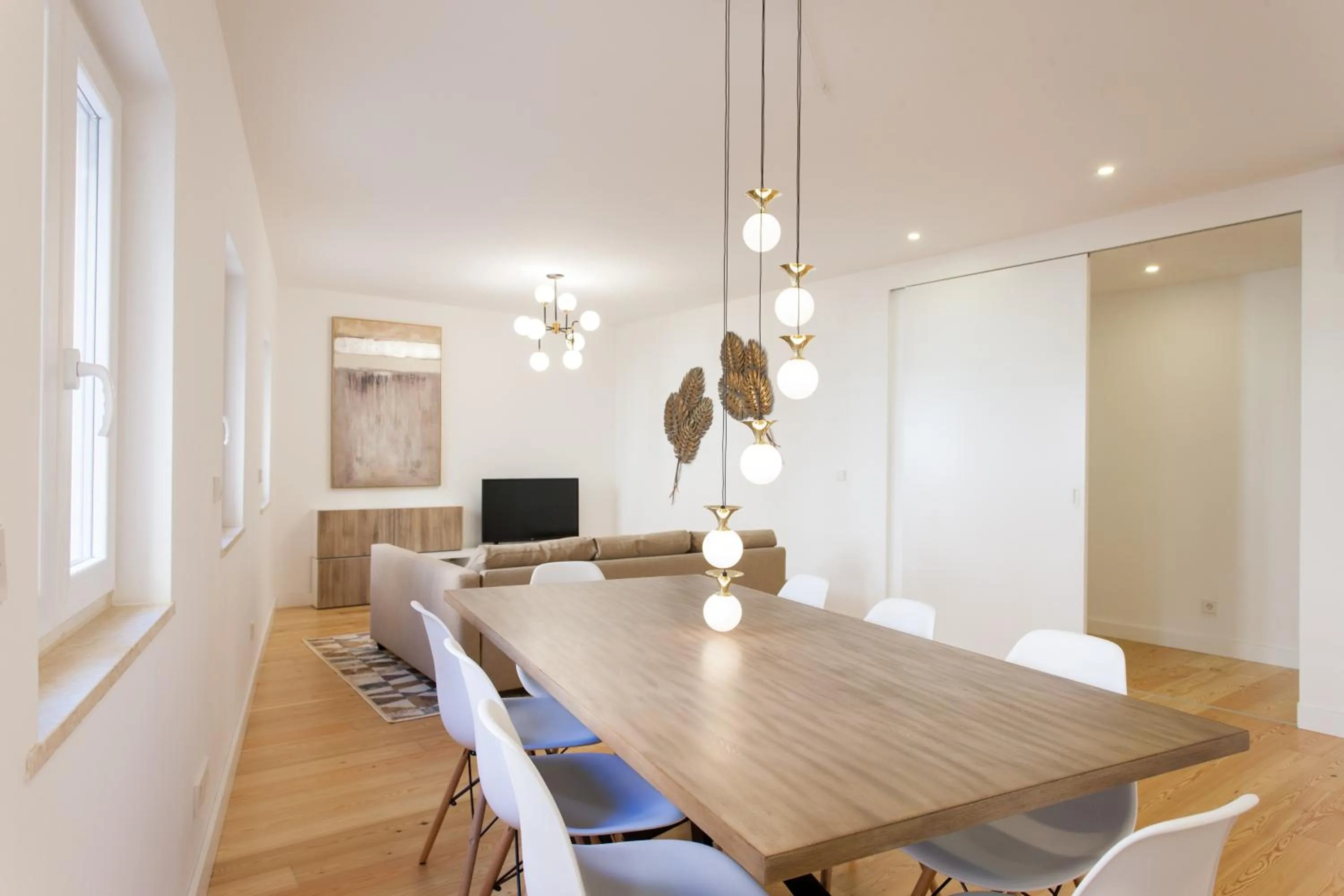 Living room in Mouraria Blue Three-Bedroom Apartment w/ Parking - by LU Holidays