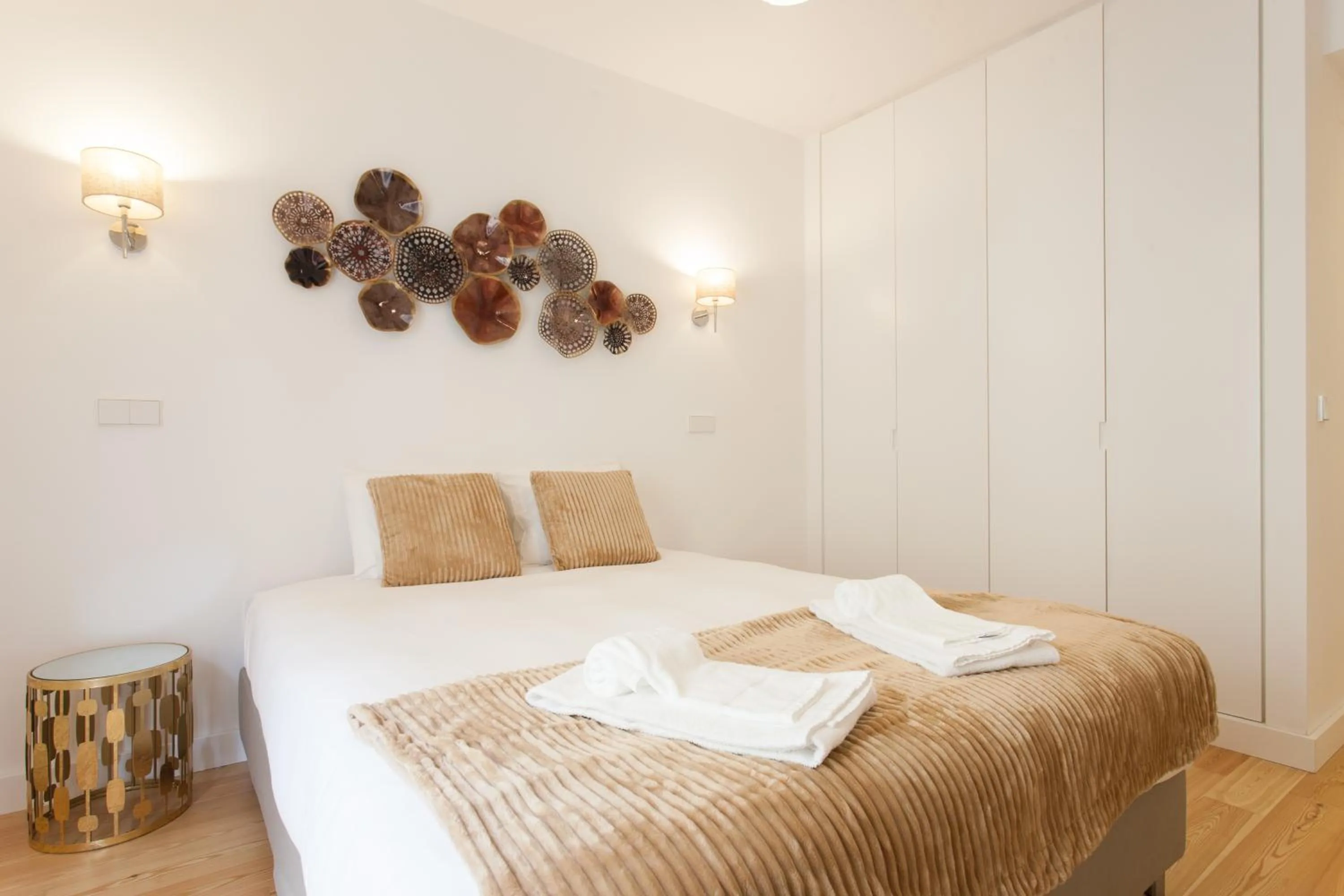 Bedroom, Bed in Mouraria Blue Three-Bedroom Apartment w/ Parking - by LU Holidays