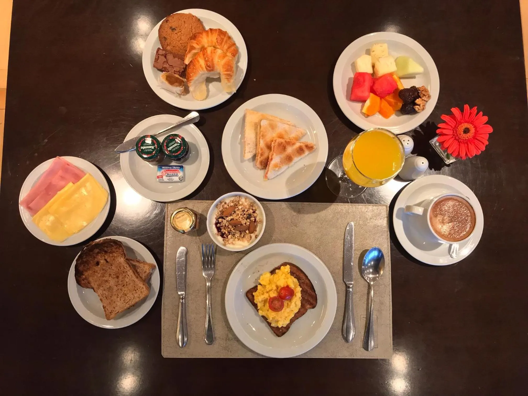Buffet breakfast in Regal Pacific Puerto Madero
