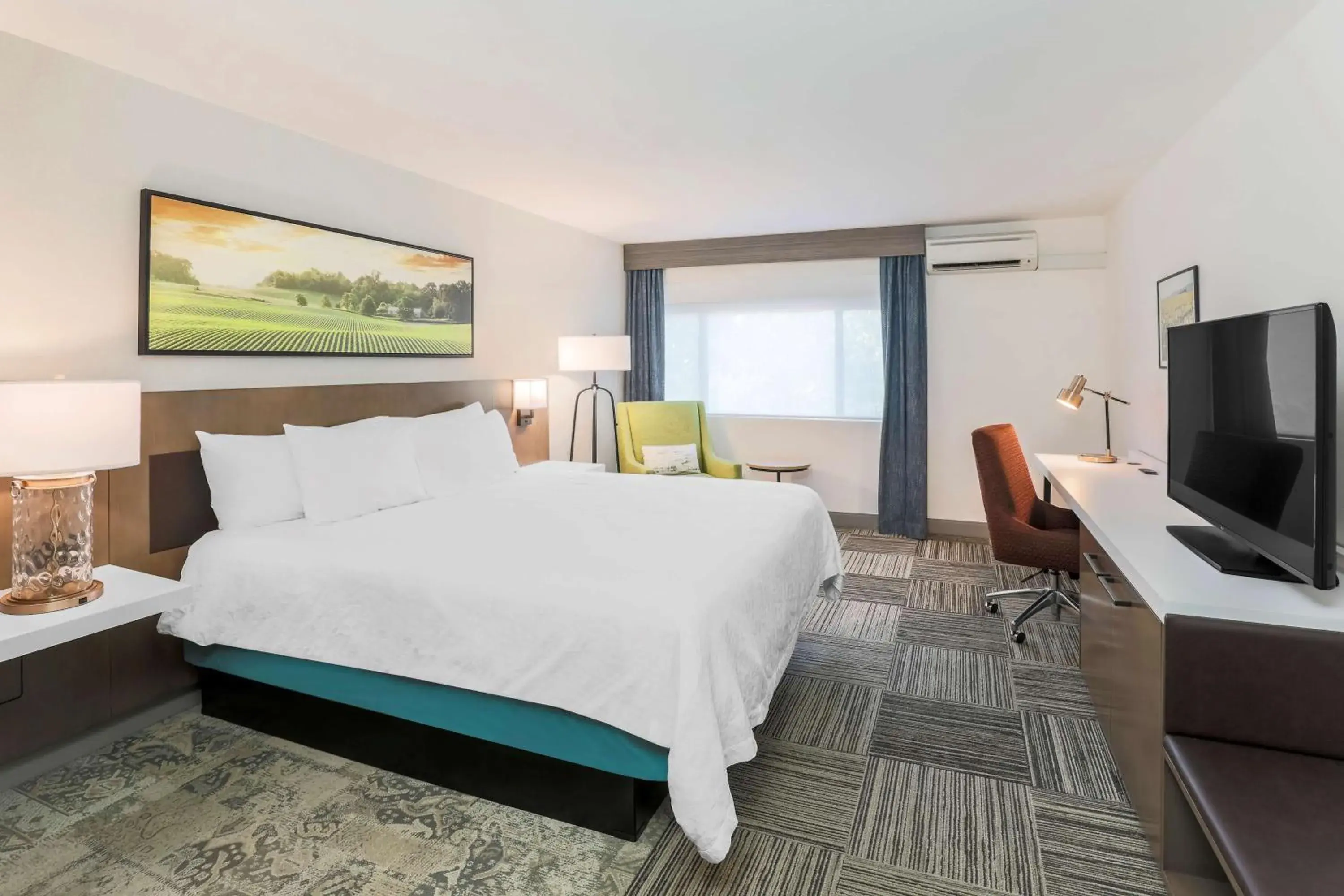 King Room in Hilton Garden Inn Davis Downtown King Room in Hilton Garden Inn Davis Downtown