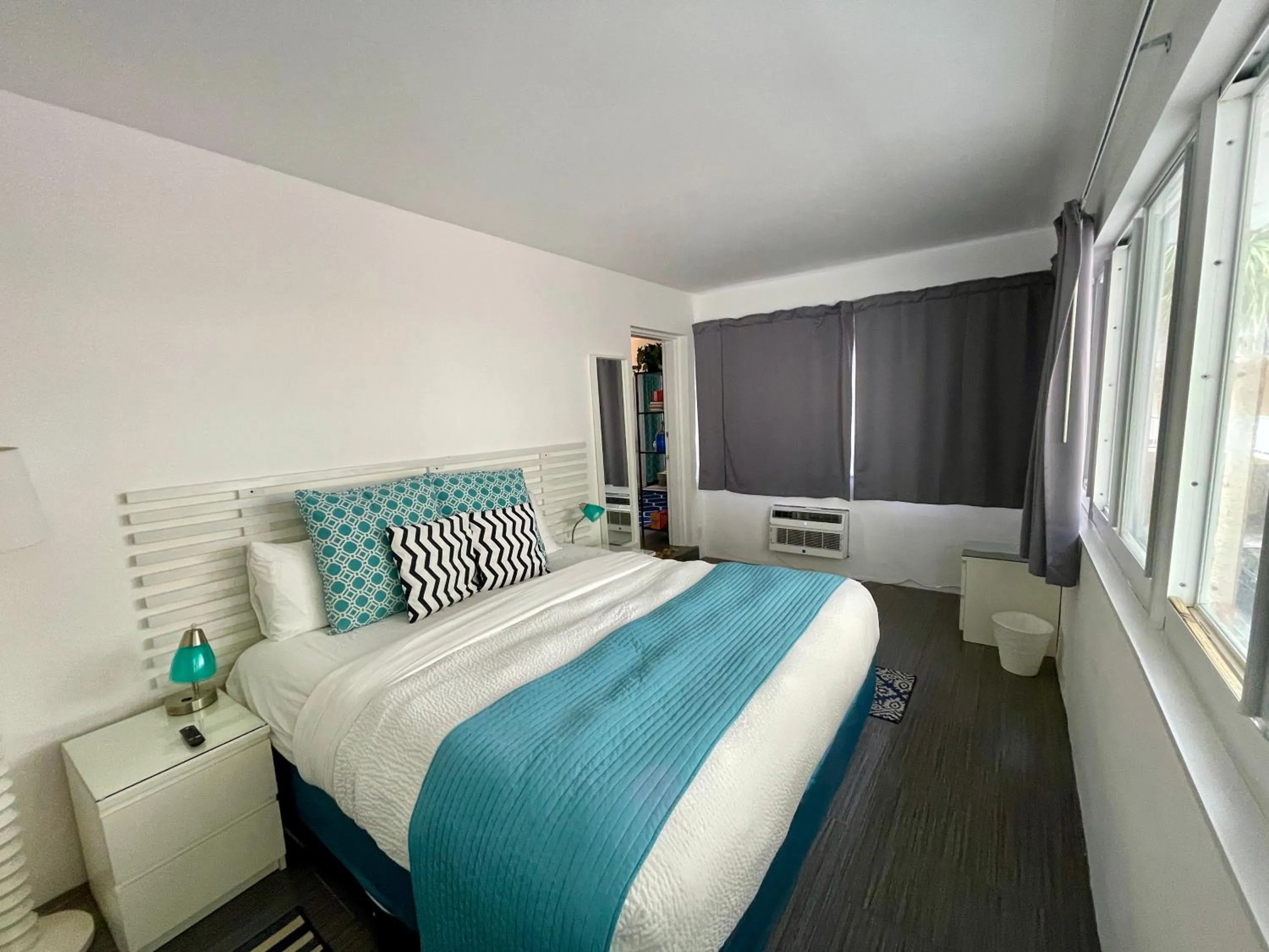 Bed in Nobleton Hotel