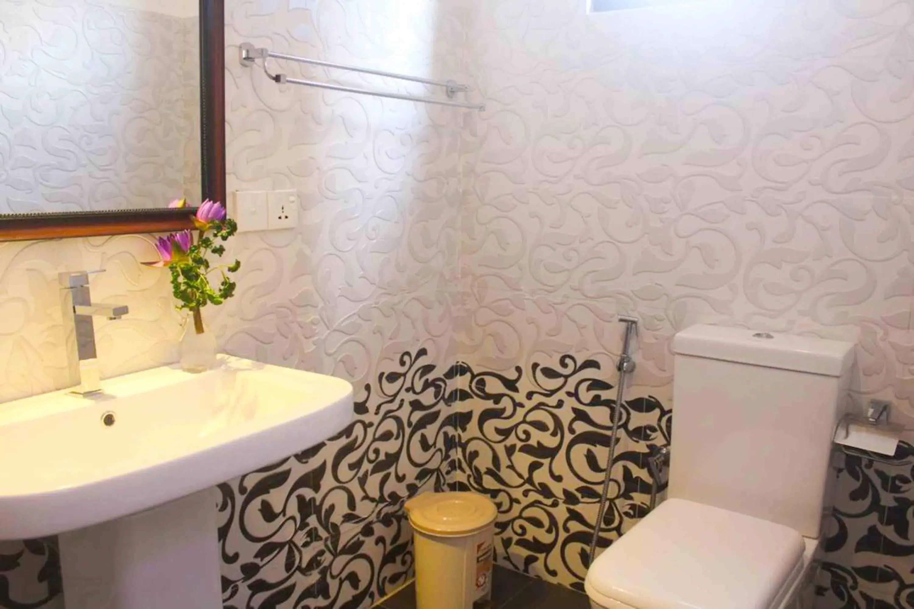 Deluxe Family Room in Dream Villa Galle Fort Deluxe Family Room in Dream Villa Galle Fort