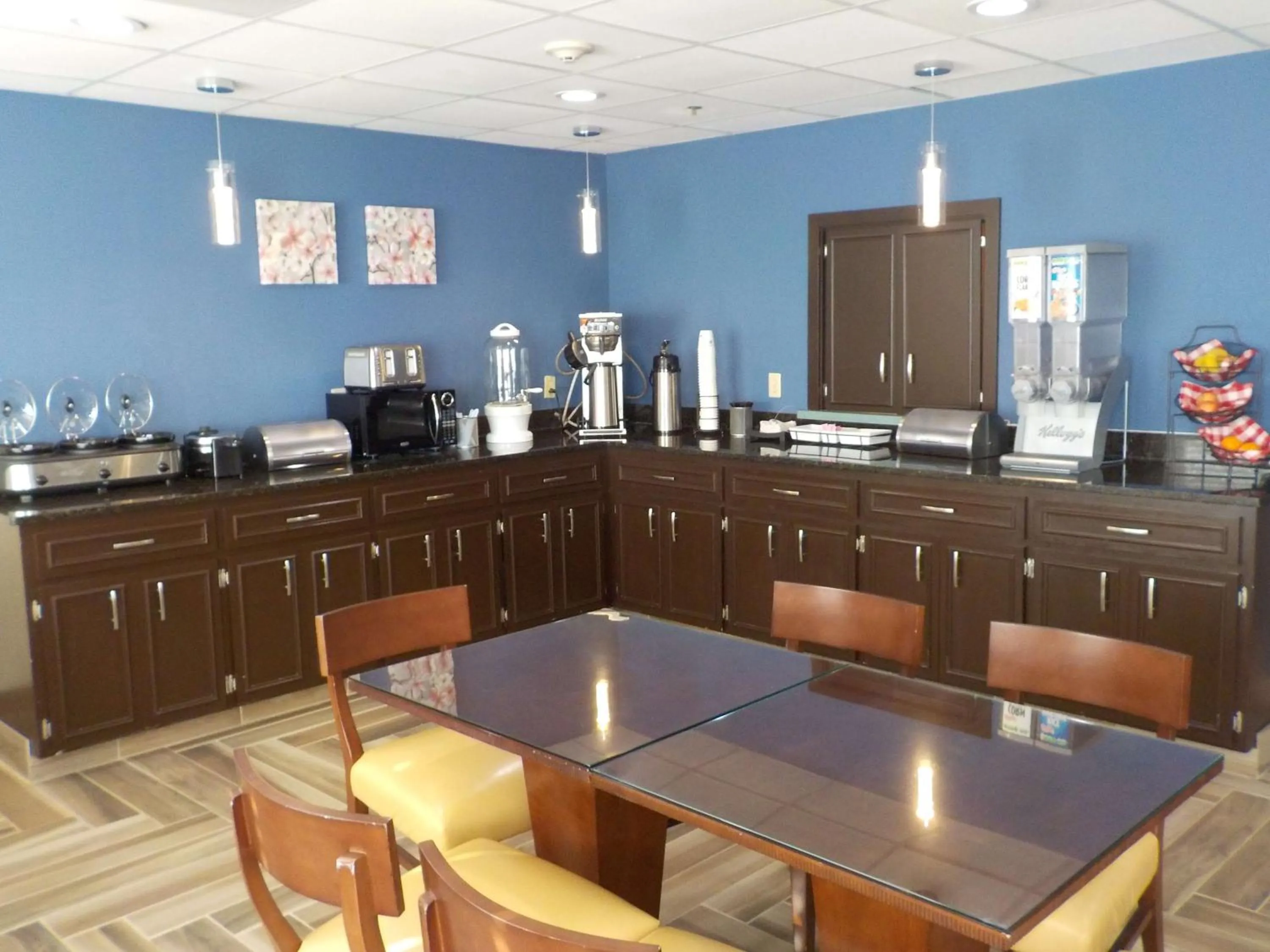 Restaurant/places to eat in Sonesta Essential Augusta